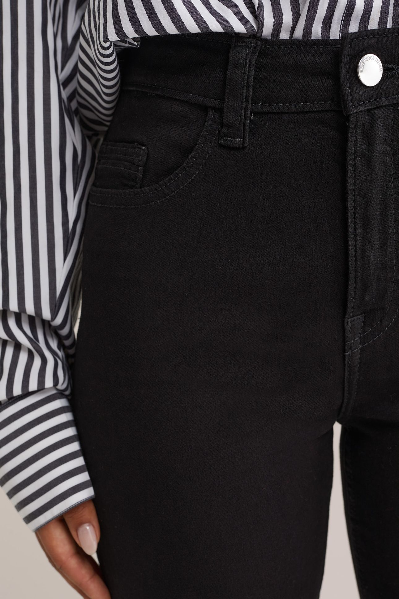 5-POCKET HIGH RISE BLACK 6