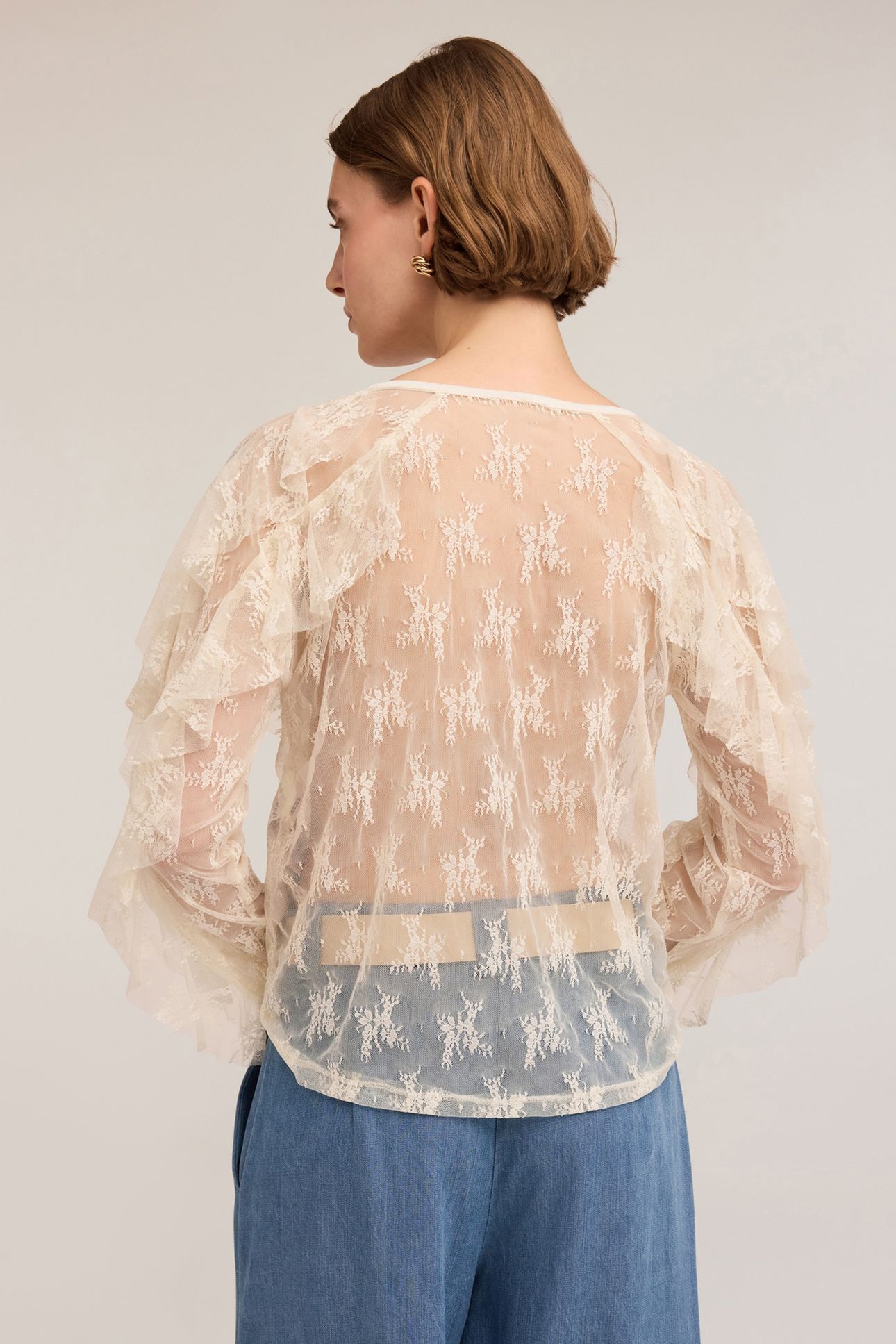 LONG-SLEEVED LACE BLOUSE WITH RUCHING WHITE 2