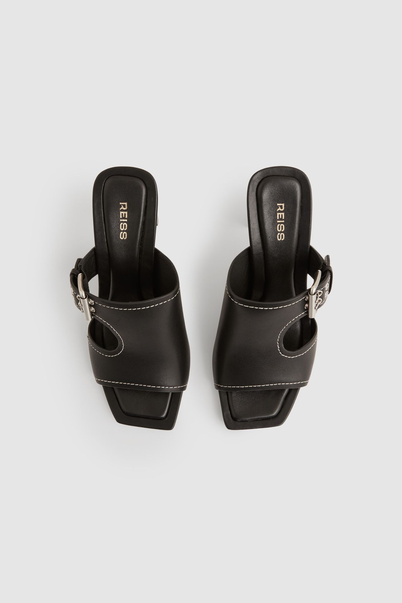 BUCKLE HEEL BLACK 2