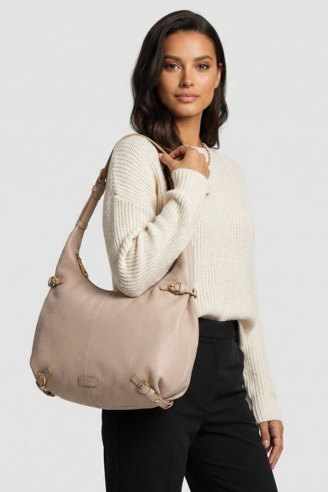 LARGE LEATHER SHOULDER BAG IN PINK 1