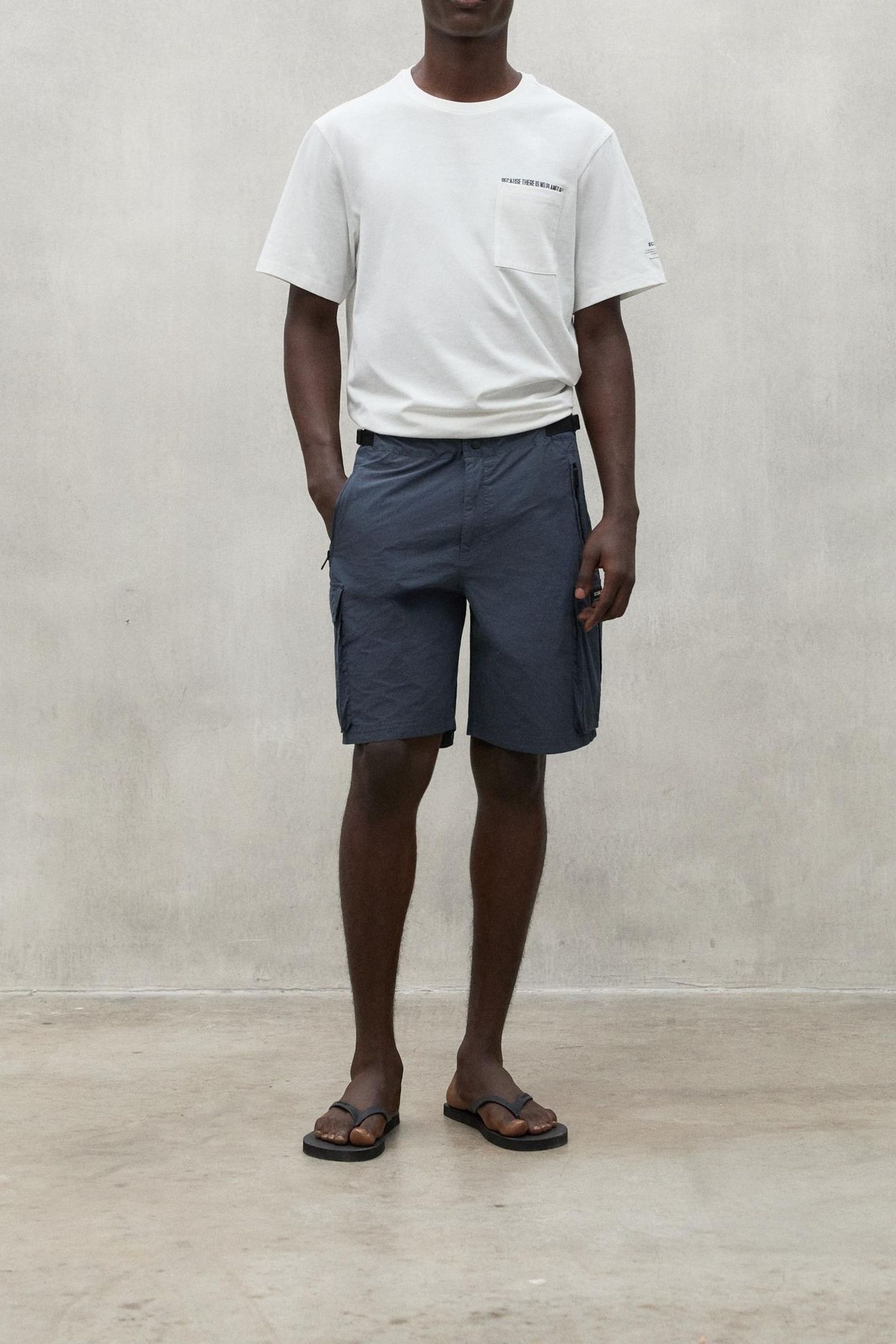 ALISTEALF CARGO SHORTS DEEP NAVY 2