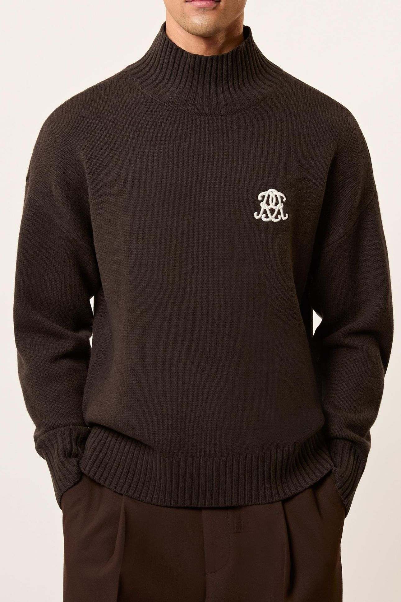 LS EMBROIDERED KNITTED STAND NECK JUMPER DARK BROWN 2