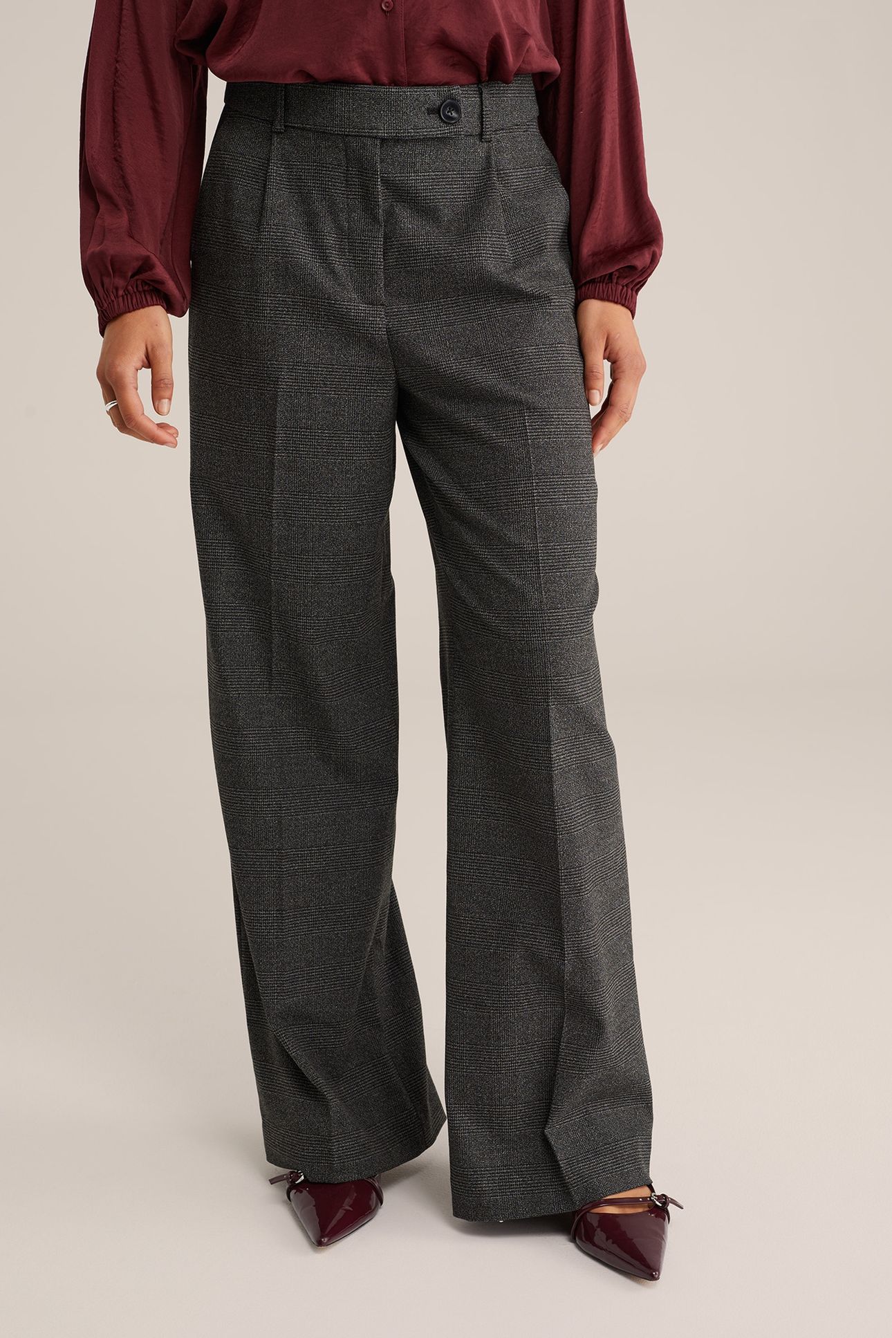 TROUSER BLACK 1