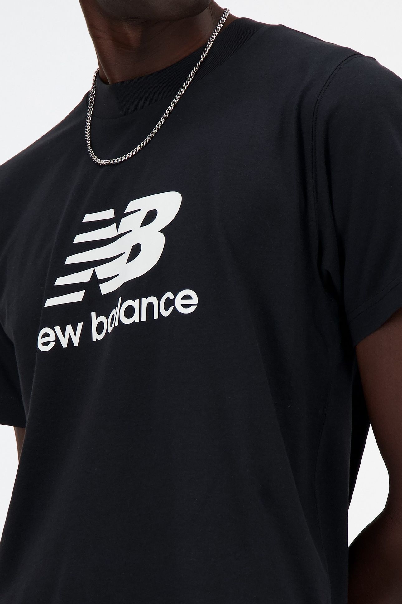 SPORT ESSENTIALS LOGO T-SHIRT BLACK 4