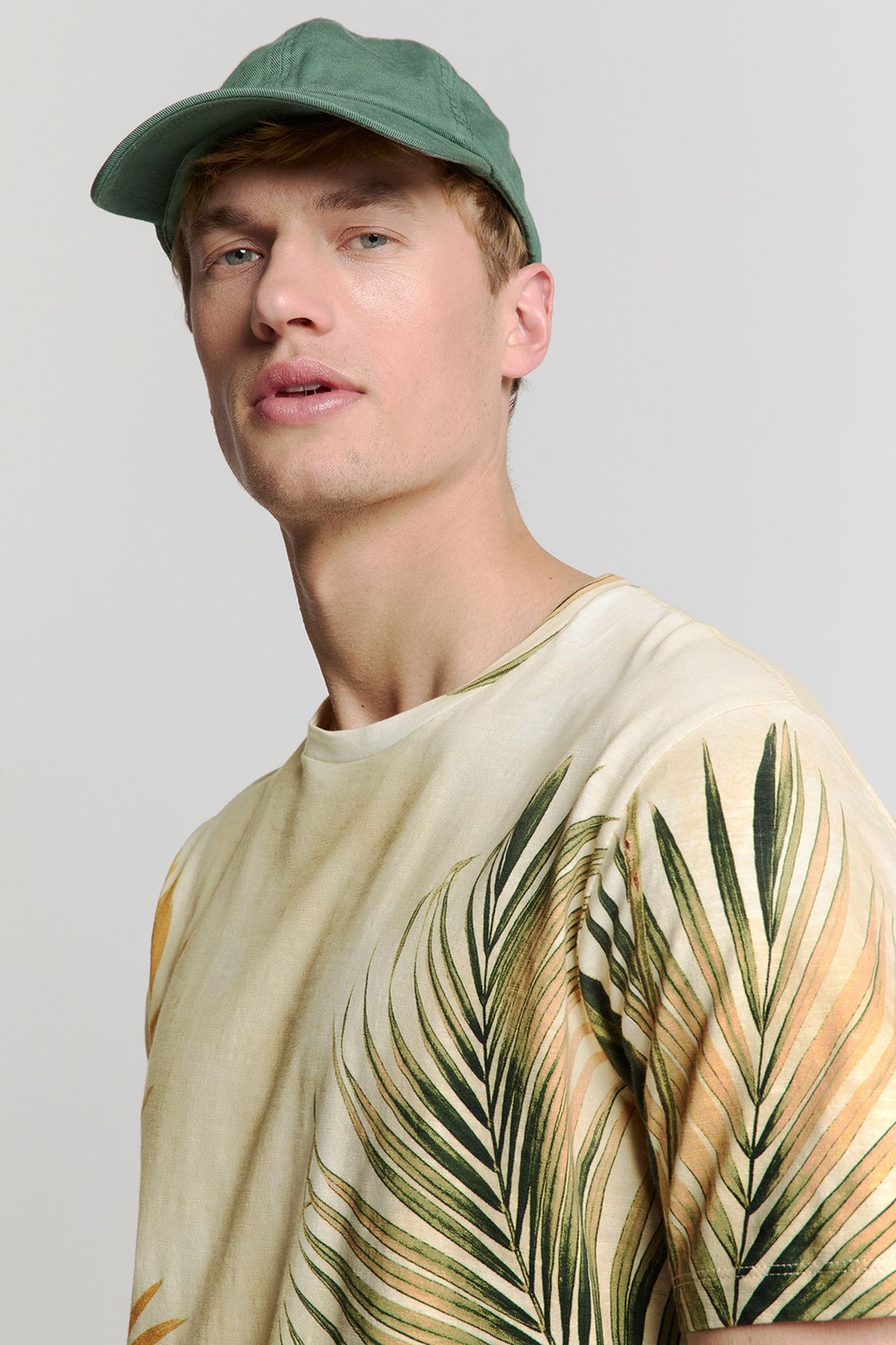 T-SHIRT CREWNECK ALLOVER PRINTED SLUB GARMENT DYED SAND 4