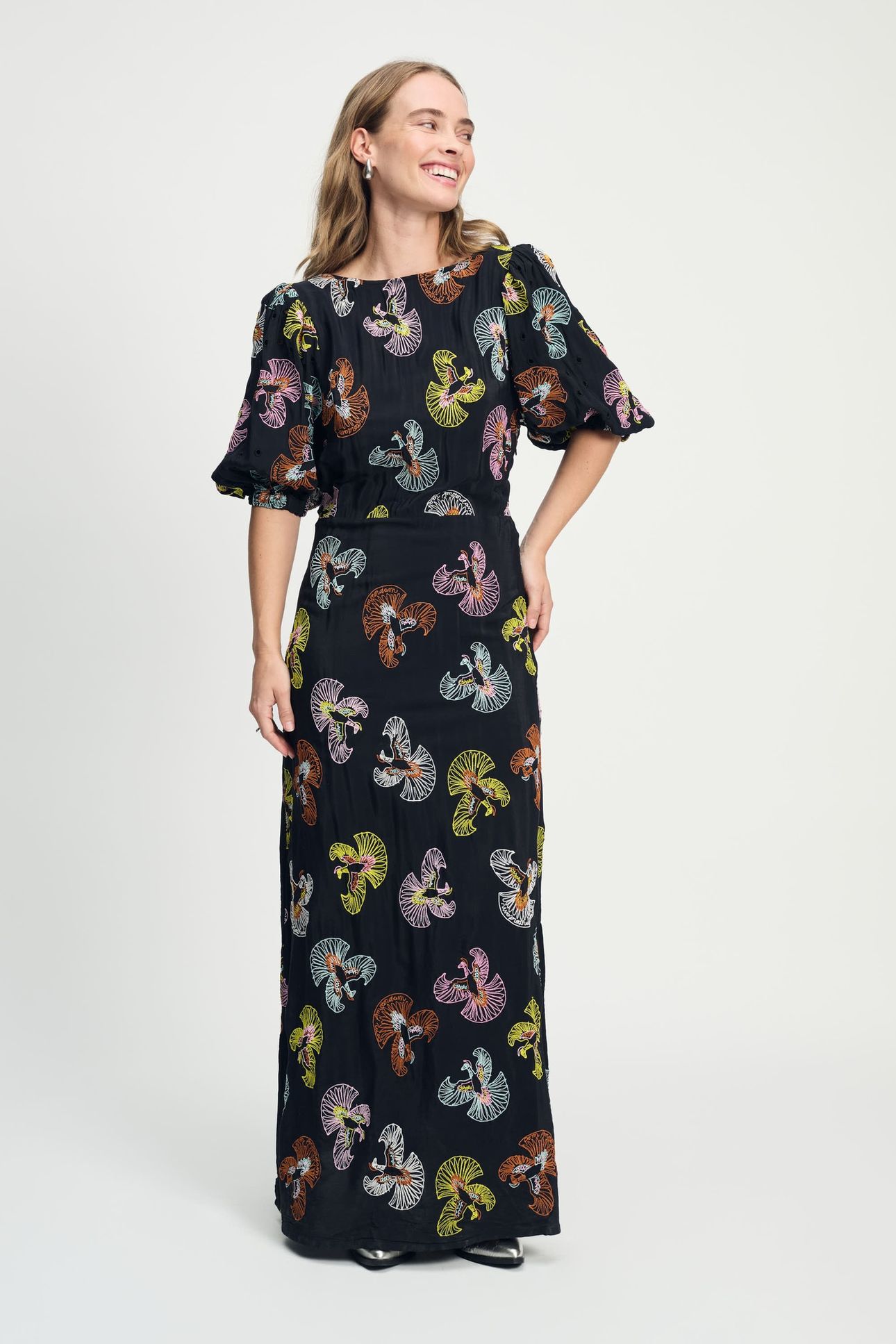 DRESS - EMBROIDERY SKY BLACK 1