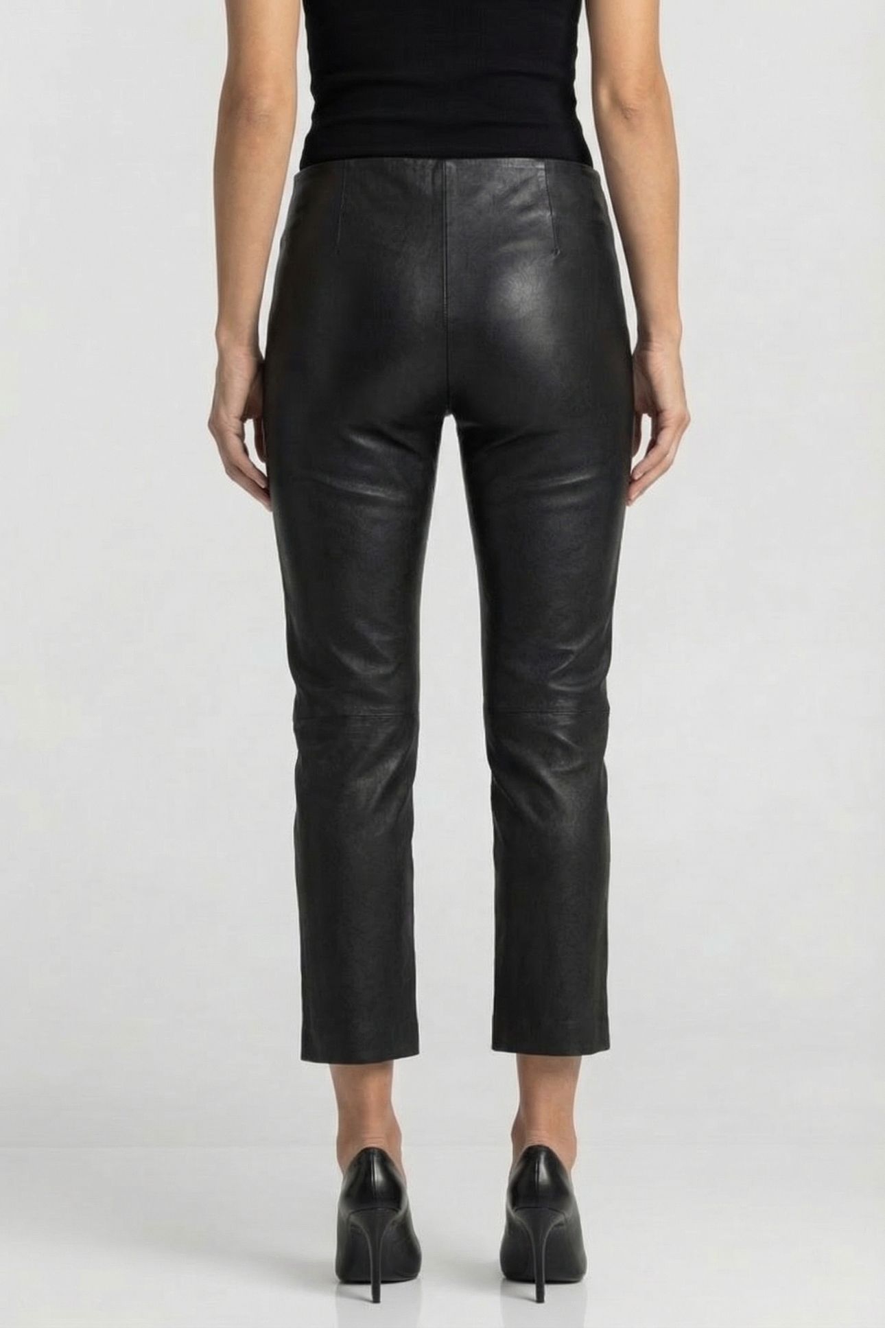PEPPE BLACK 2