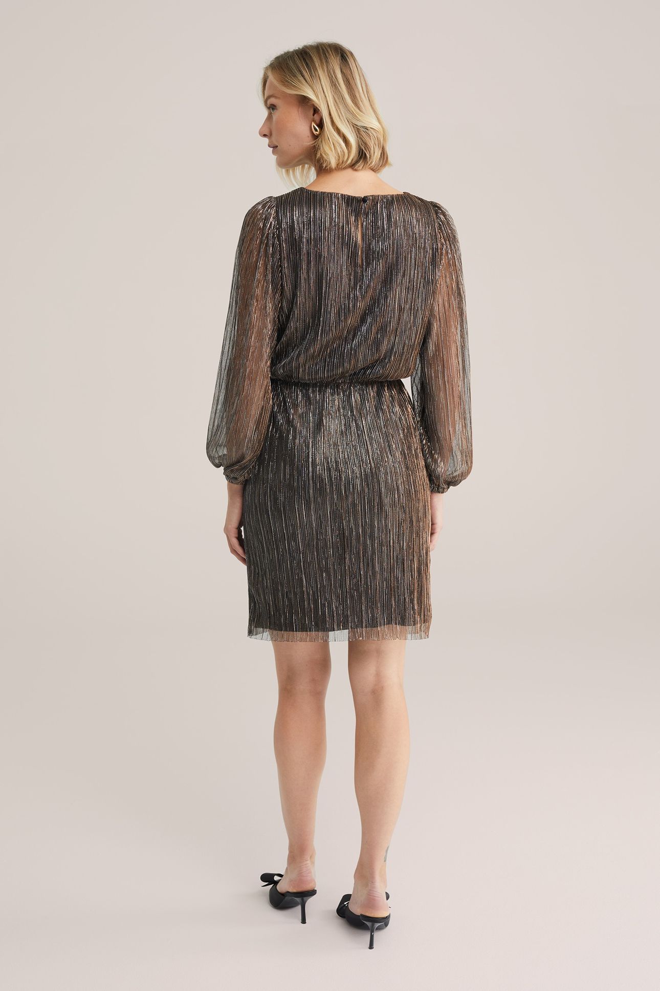 DRESS SHORT GOLD 4