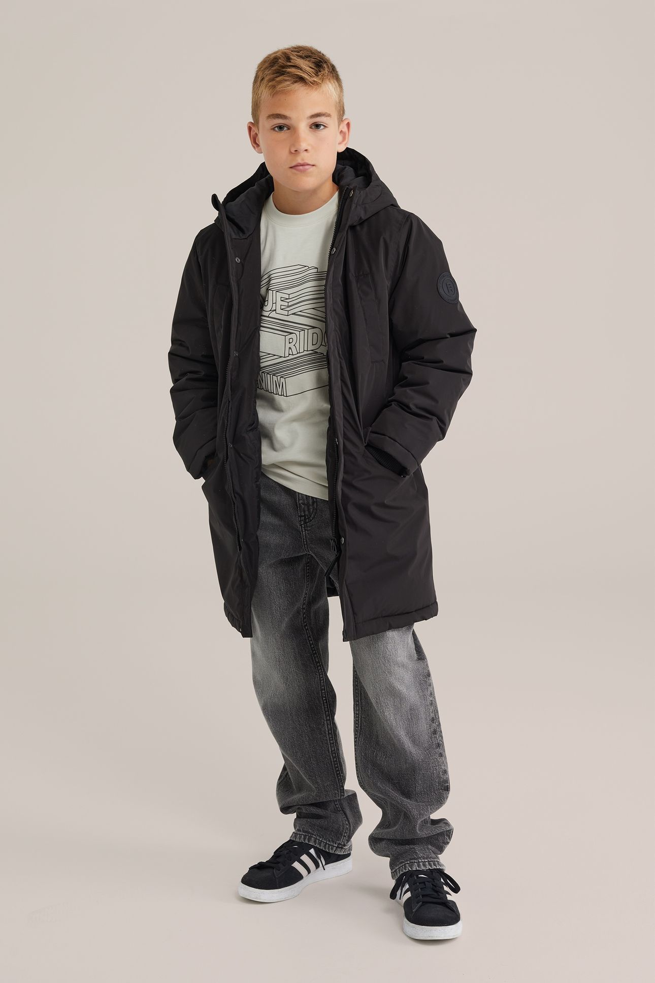 PARKA BLACK 2