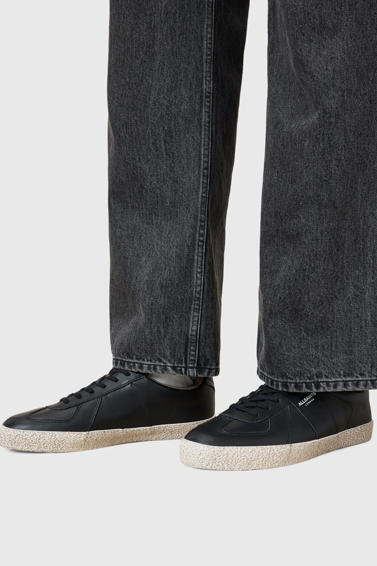 JAIMEE LTHR LOW TOP BLACK/WHITE 1