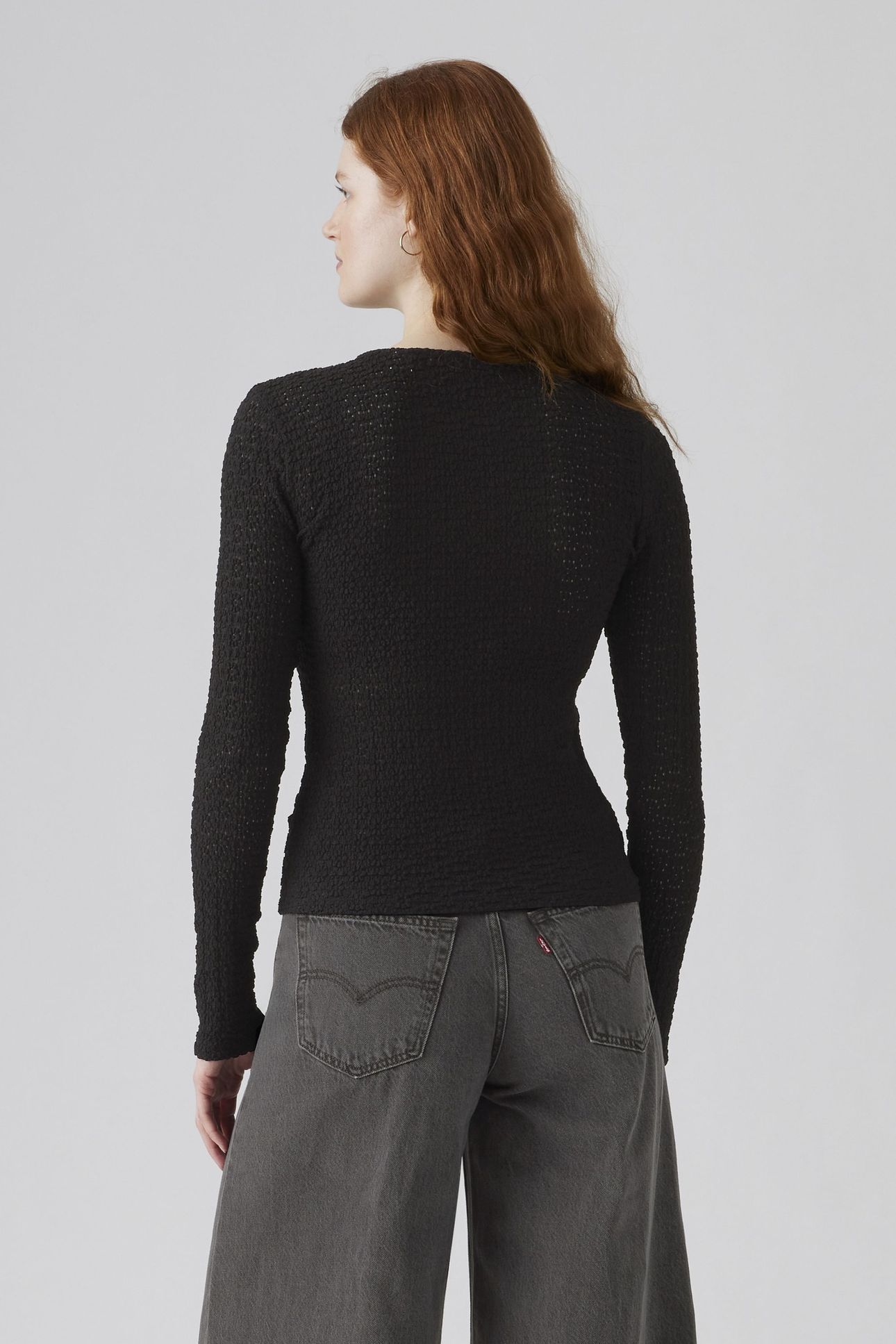 ANIKA CREWNECK TOP BLACK 3