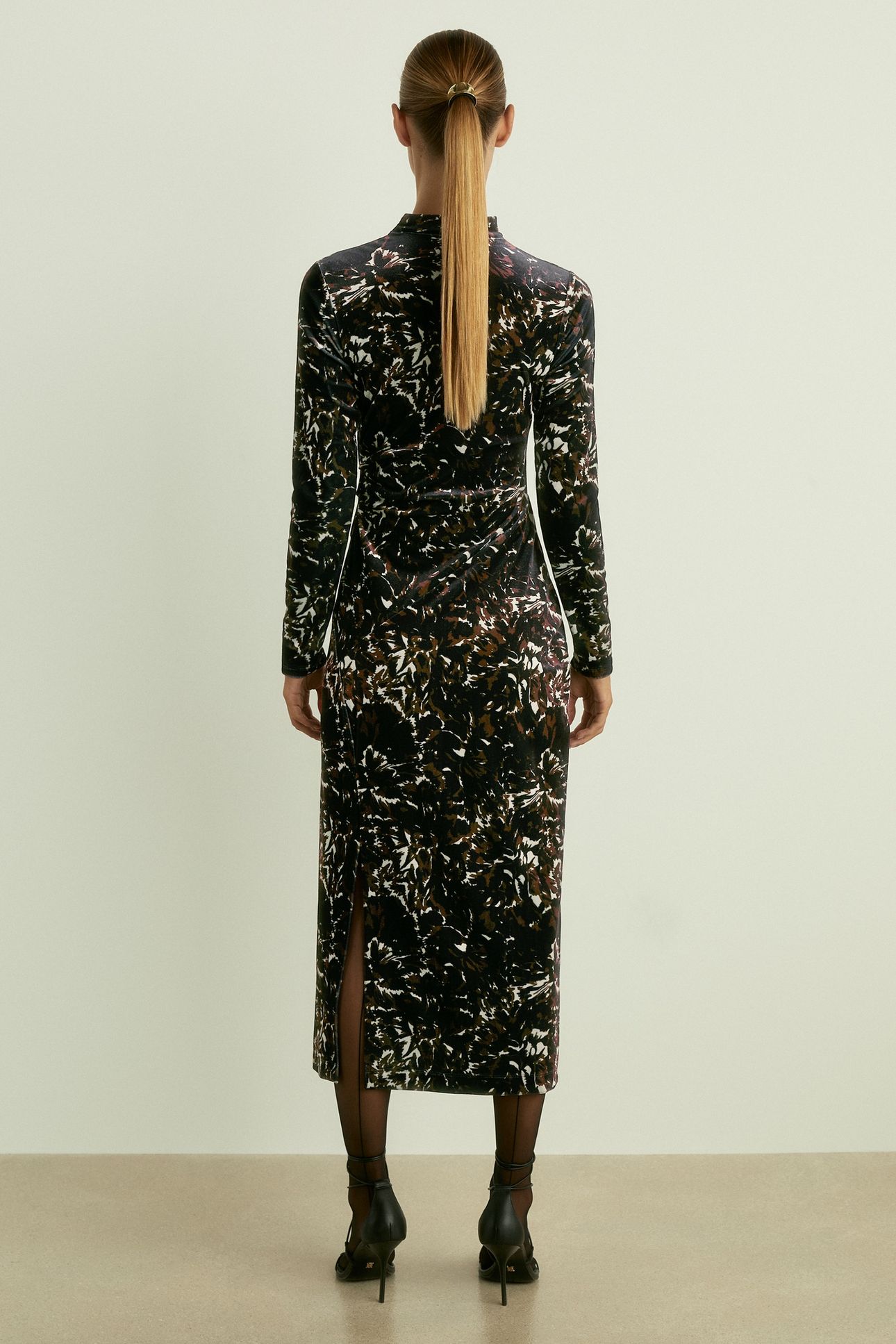 VELVET PRINT MIDI DRESS BLACK 2