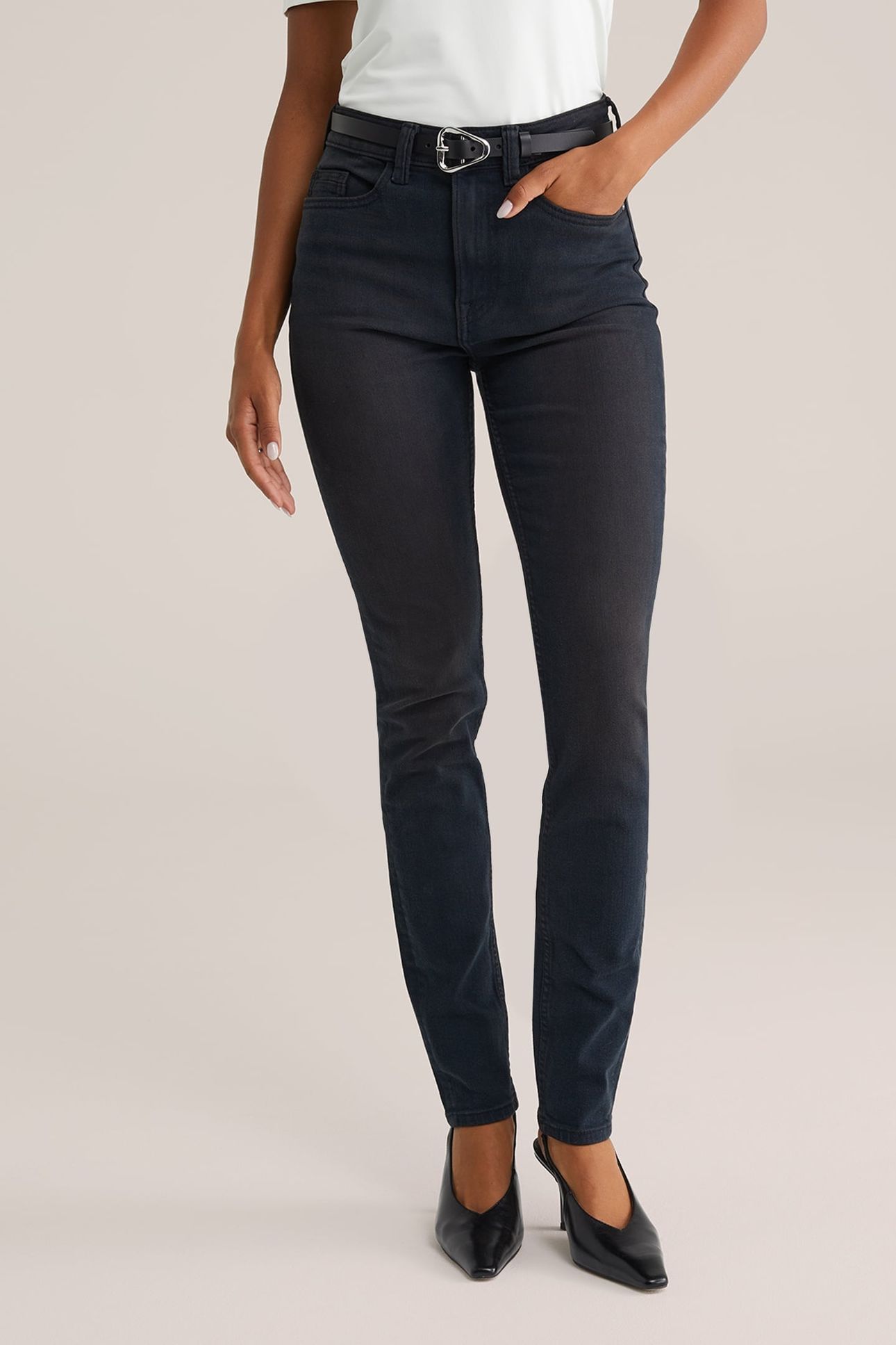 5-POCKET HIGH RISE BLACK 1