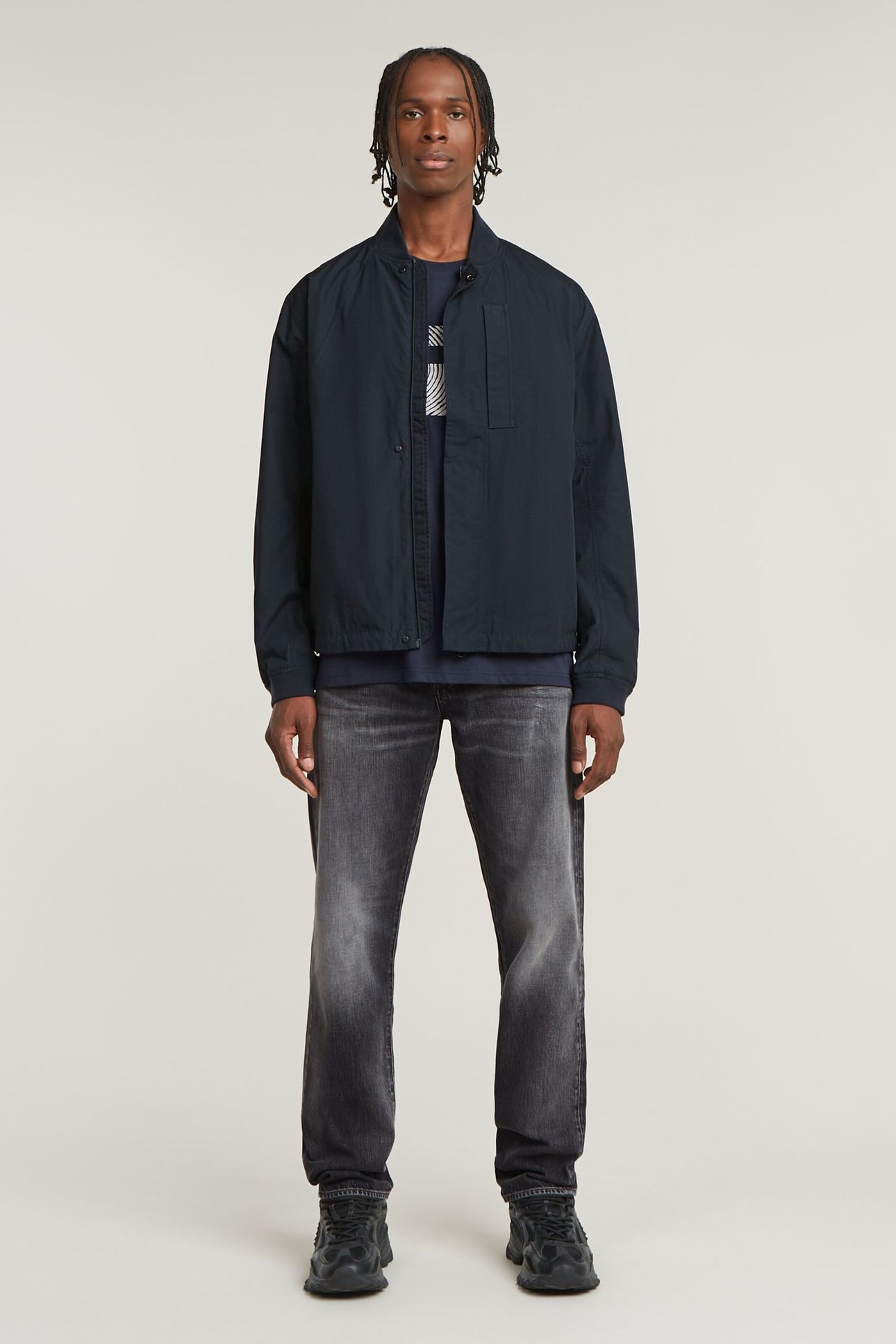 LIGHTWEIGHT BOMBER SALUTE 1