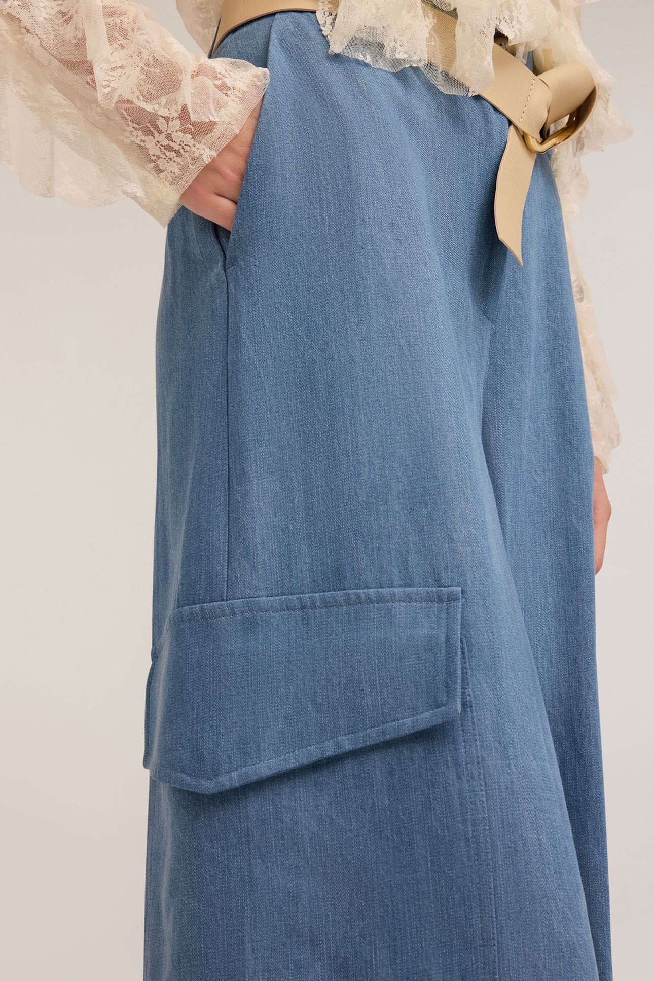 LYOCELL BERMUDA SHORTS WITH CARGO POCKETS LIGHT BLUE 3