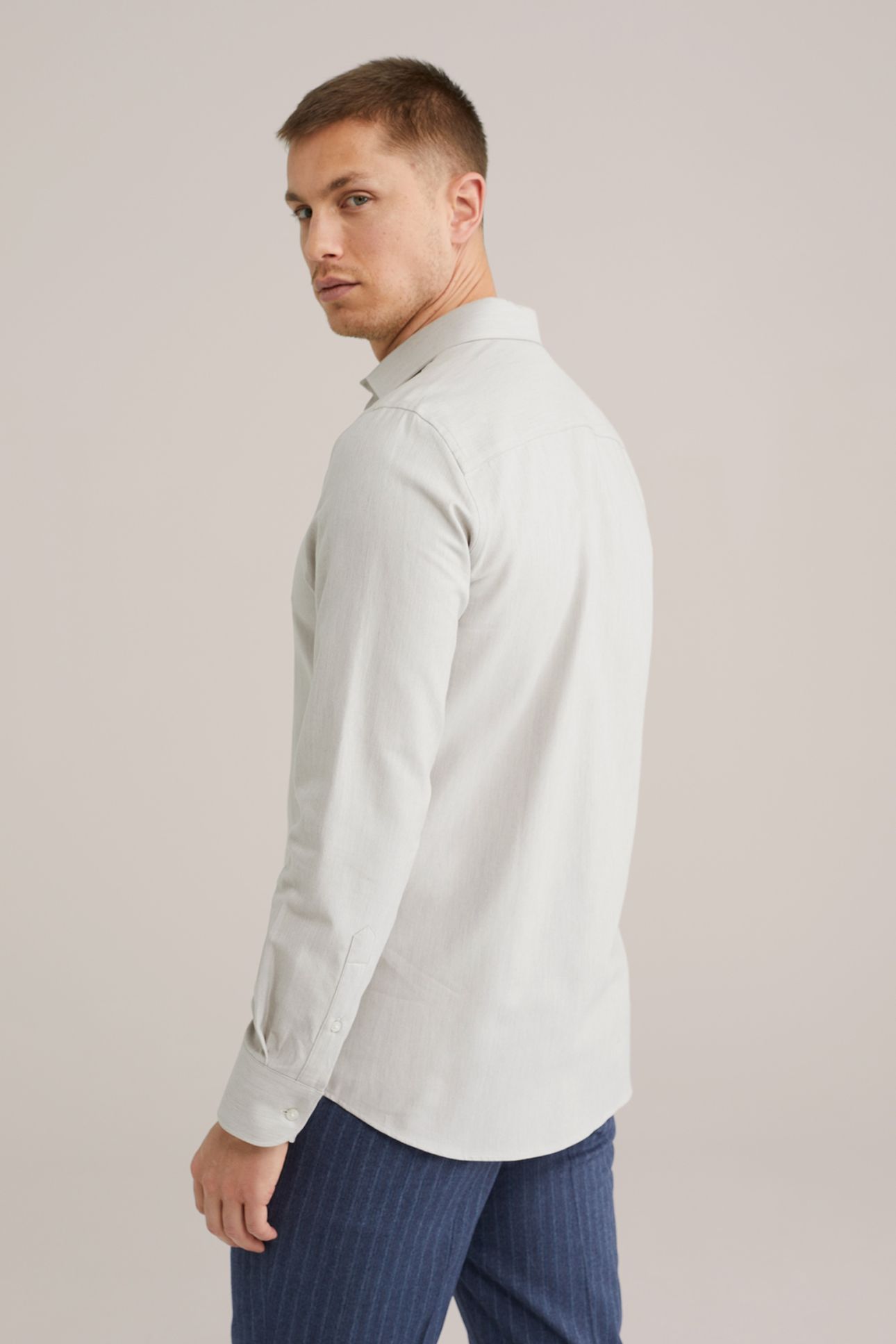 SHIRT LIGHT GREY 2