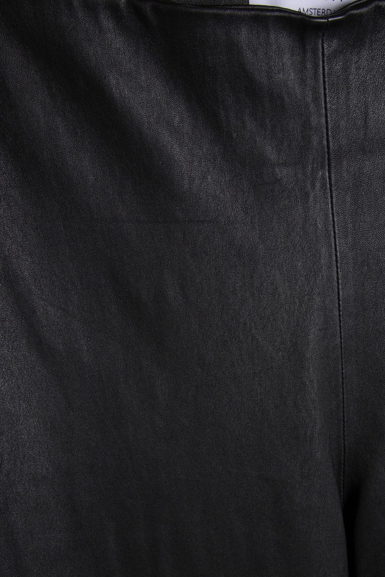 PEPPE BLACK 4