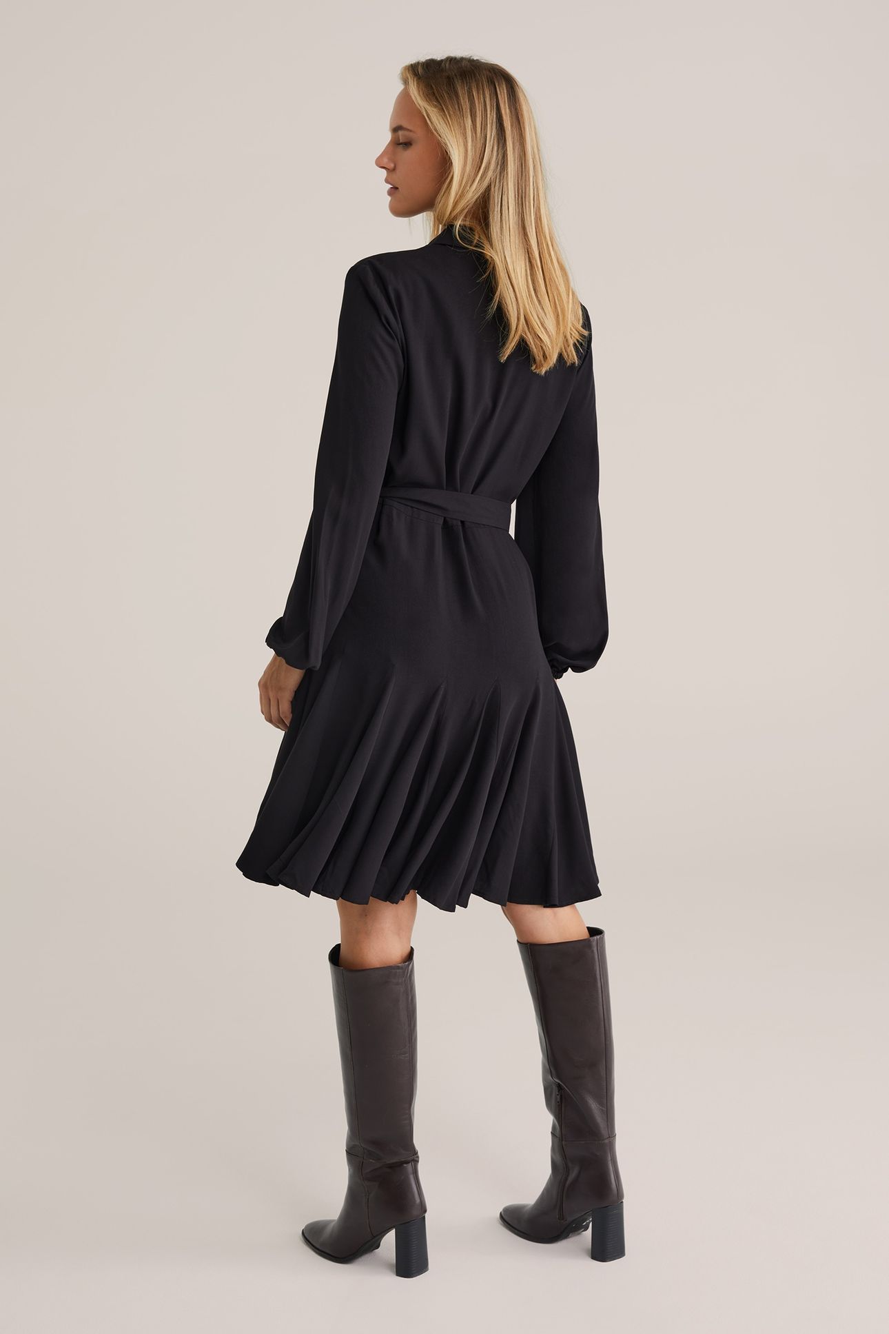 DRESS MID LENGTH BLACK 3