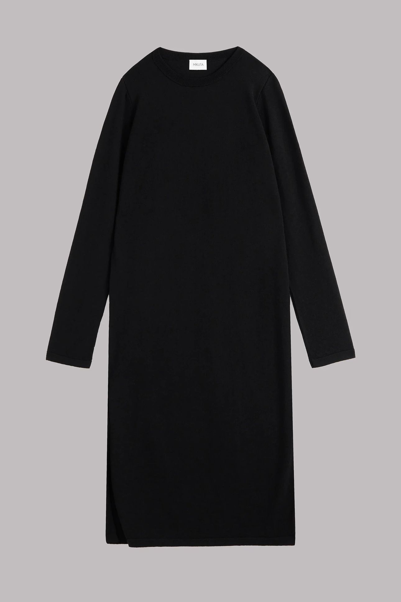 THE BLACK KNIT LONGSLEEVE DRESS 3