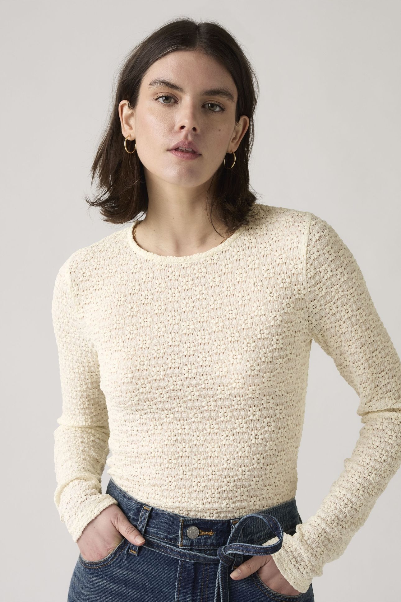 ANIKA CREWNECK TOP WHITE 1