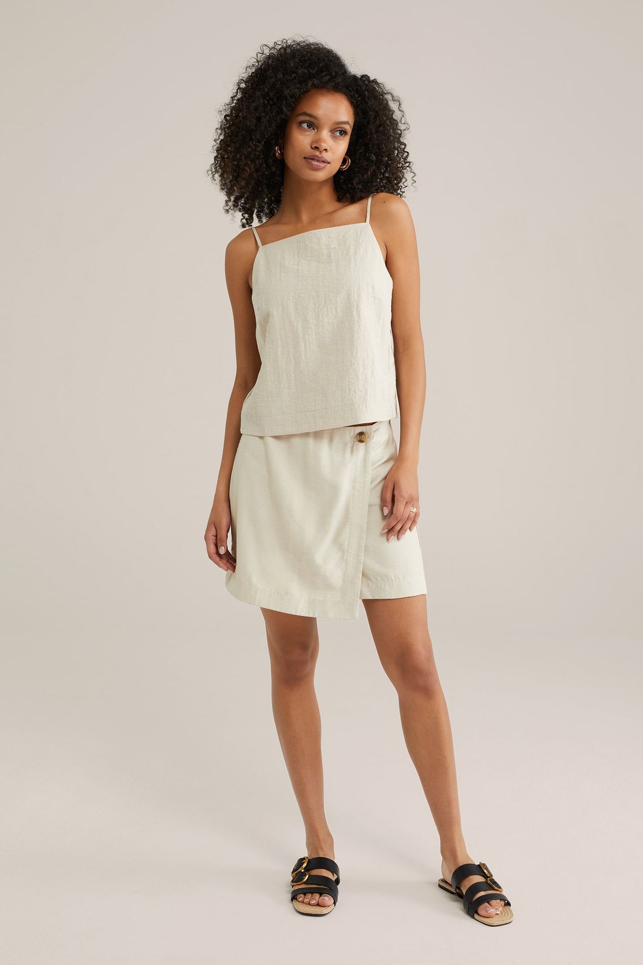 SINGLET BEIGE 3