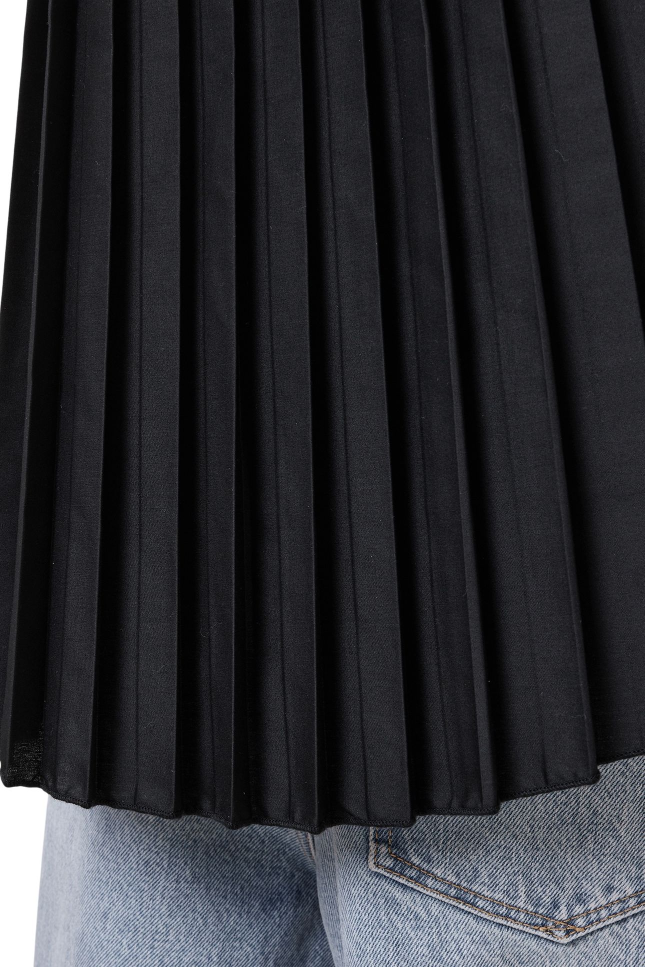 PIA TEE BLACK 8