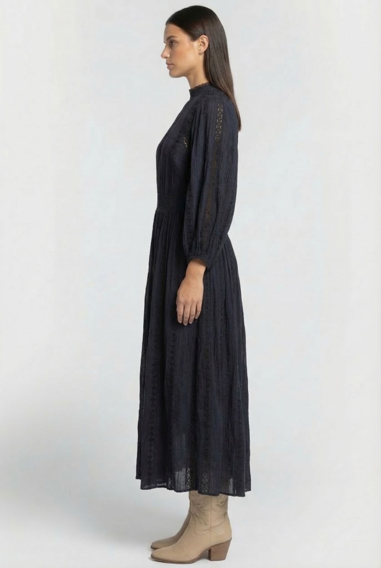 JAENA BLACK 3