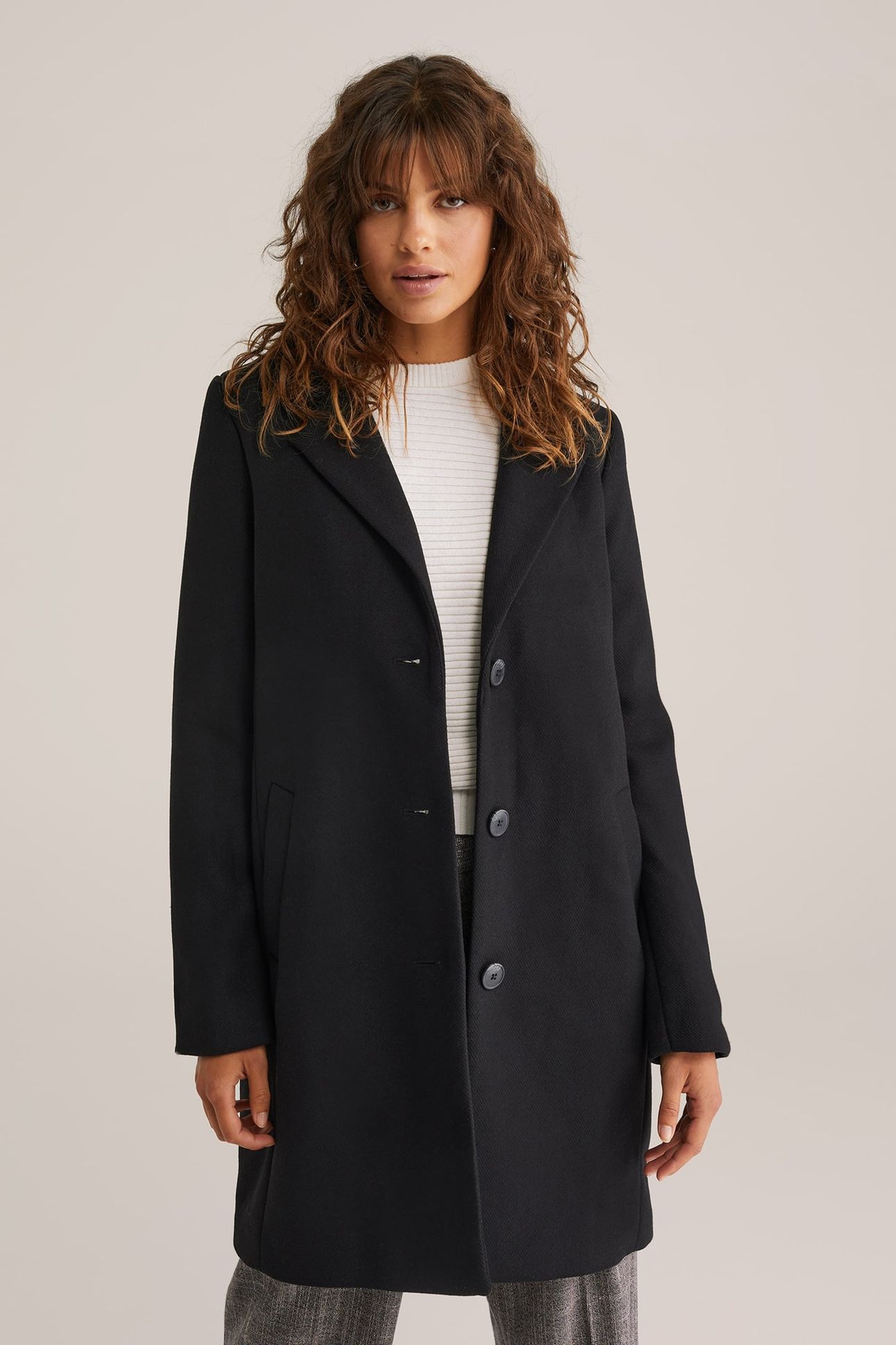 COAT BLACK 1