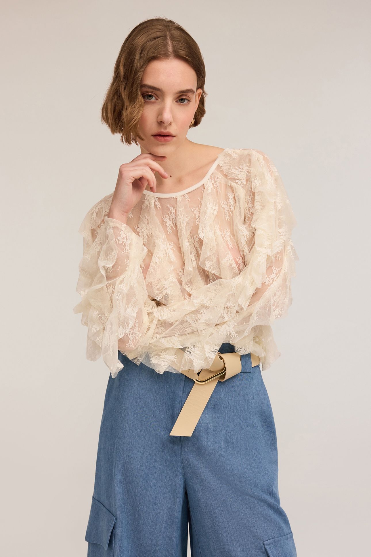 LONG-SLEEVED LACE BLOUSE WITH RUCHING WHITE 1