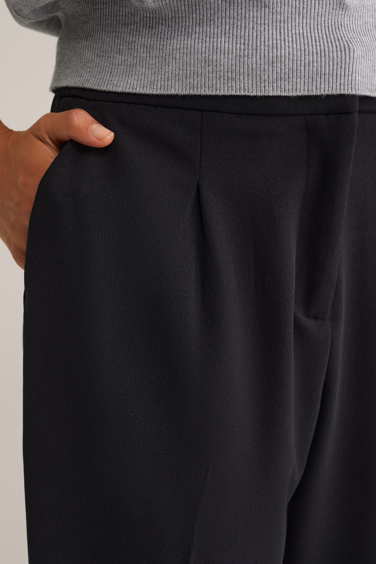 TROUSER BLACK 5