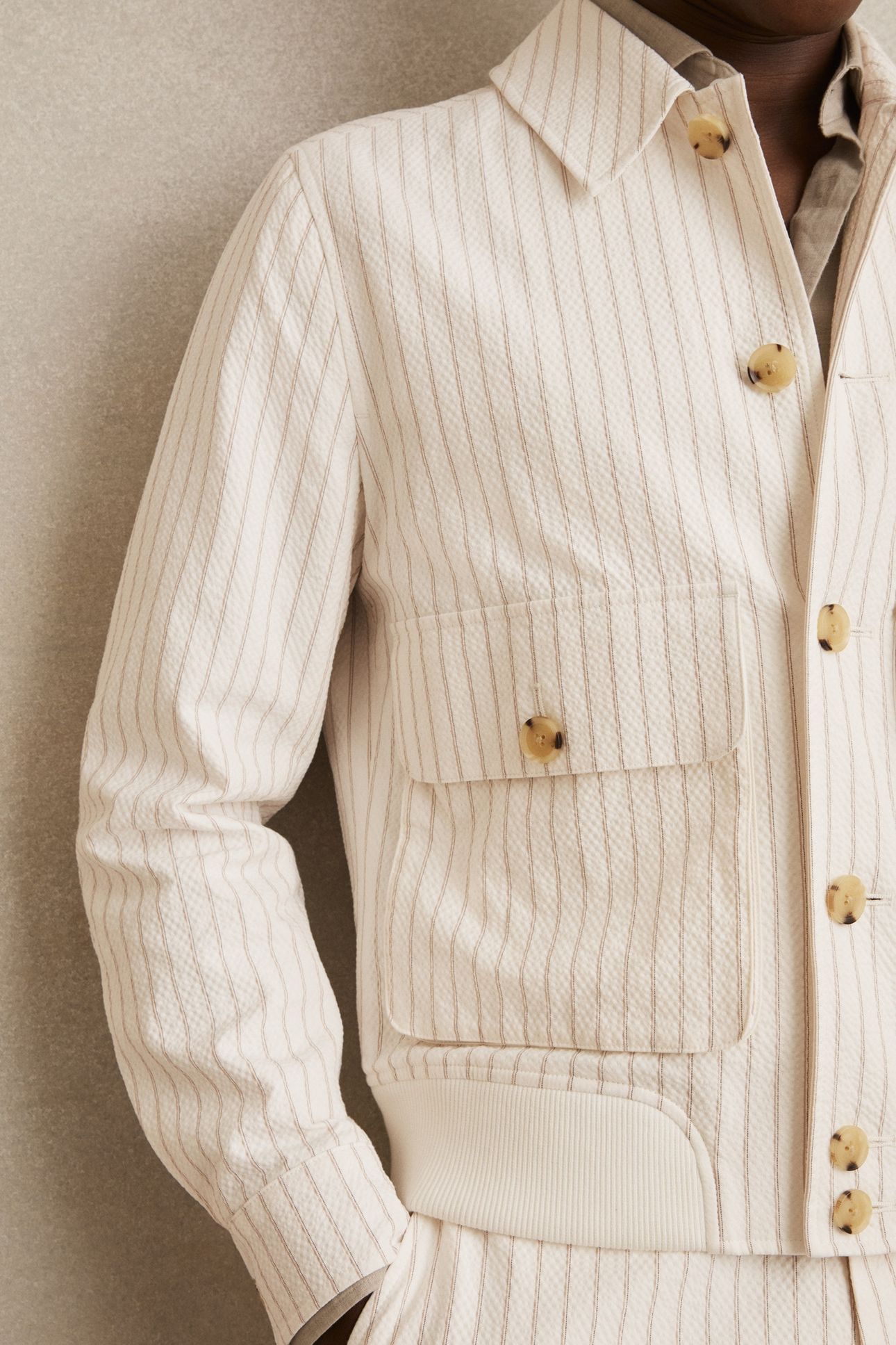 LS STRIPE SEERSUCKER HARRINGTON OFF WHITE/TAUPE BROWN 4