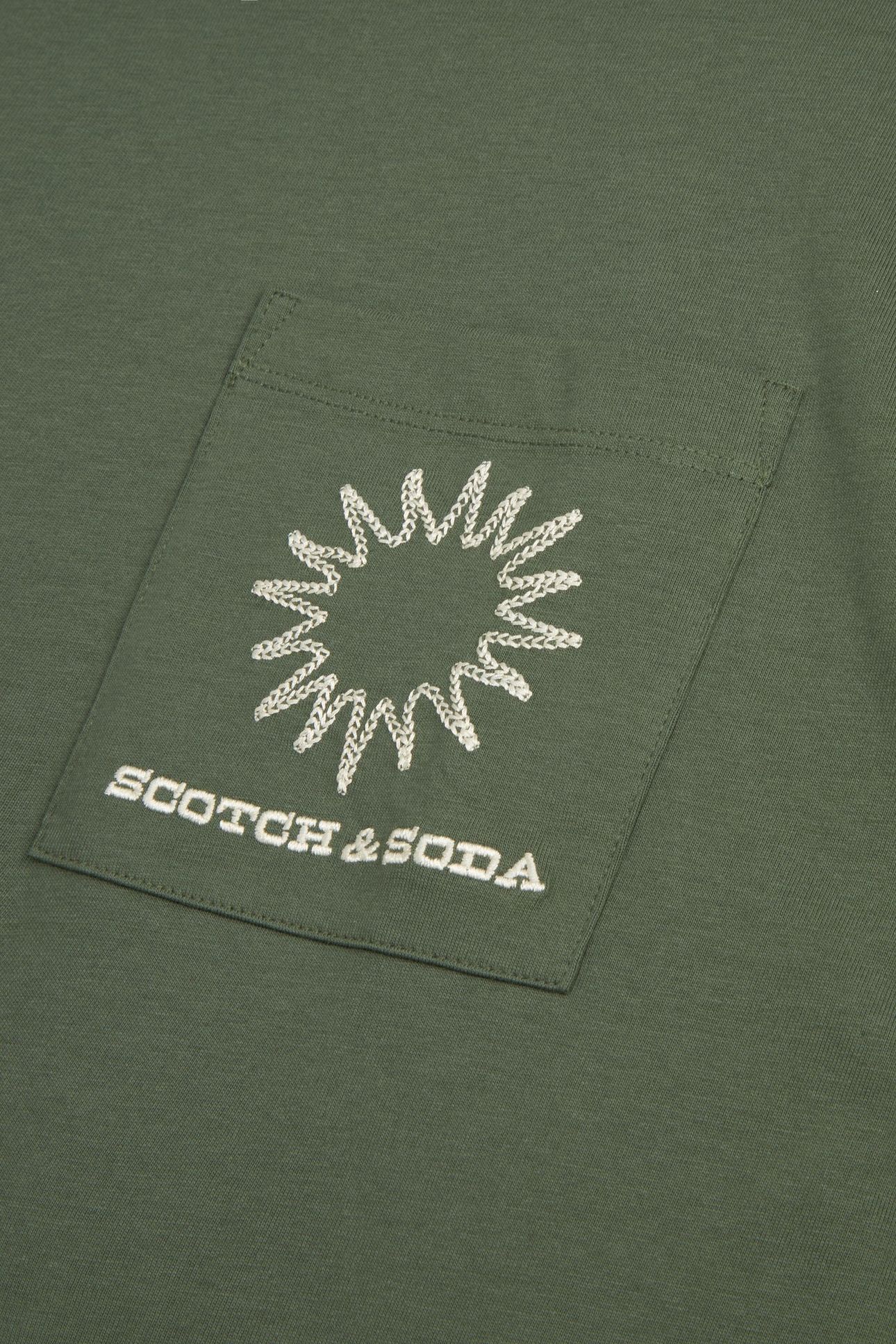 GRAPHIC TEE THYME 3