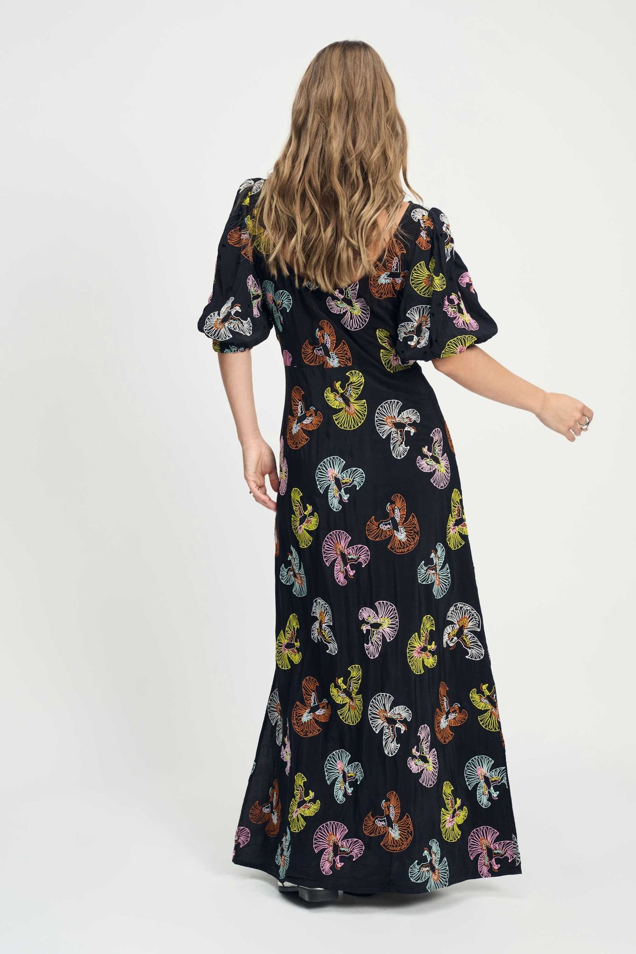 DRESS - EMBROIDERY SKY BLACK 4
