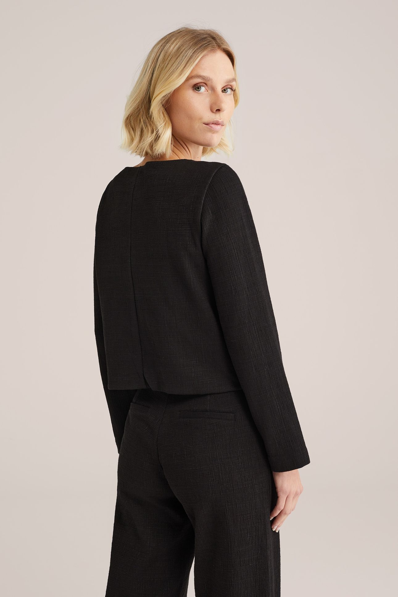 BLAZER BLACK 2