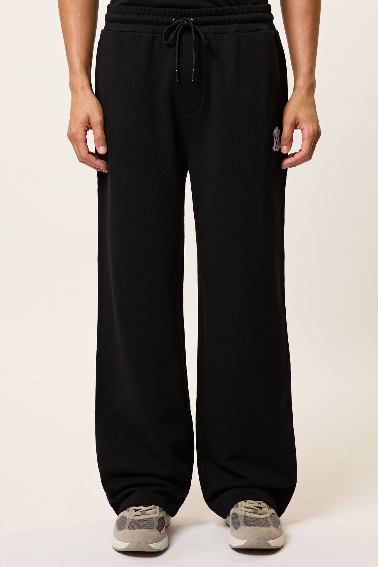 DRAWSTRING WIDE LEG MOTIF JOGGERS BLACK 1