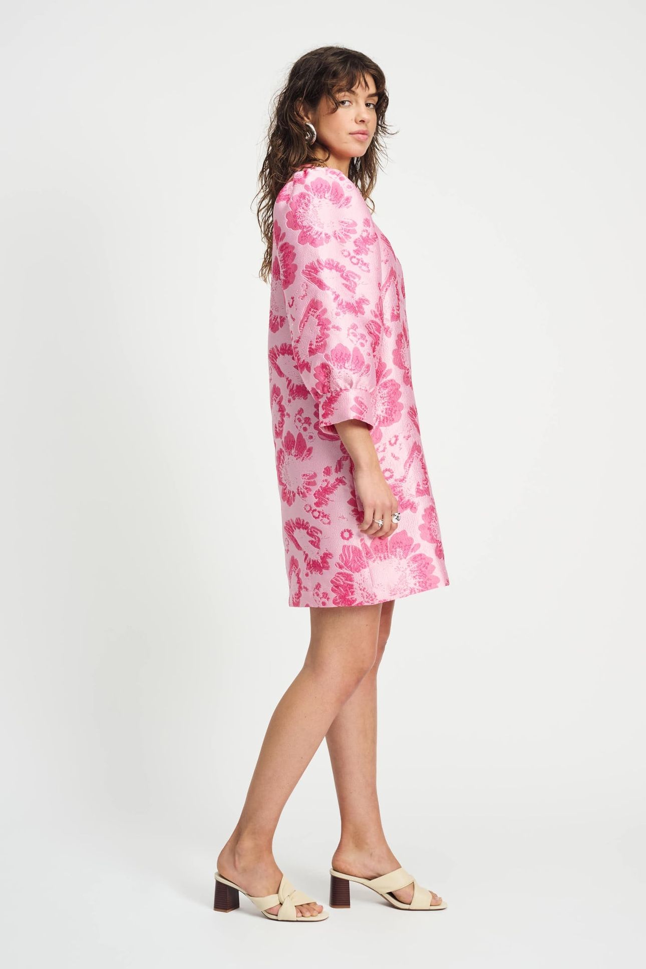 DRESS - FLORAL JACQUARD RASPBERRY 4