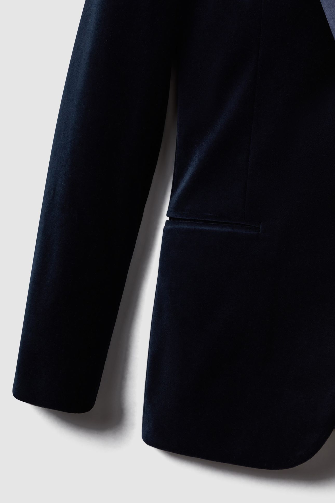 SB 2B NOTCH VELVET BLAZER NAVY 6