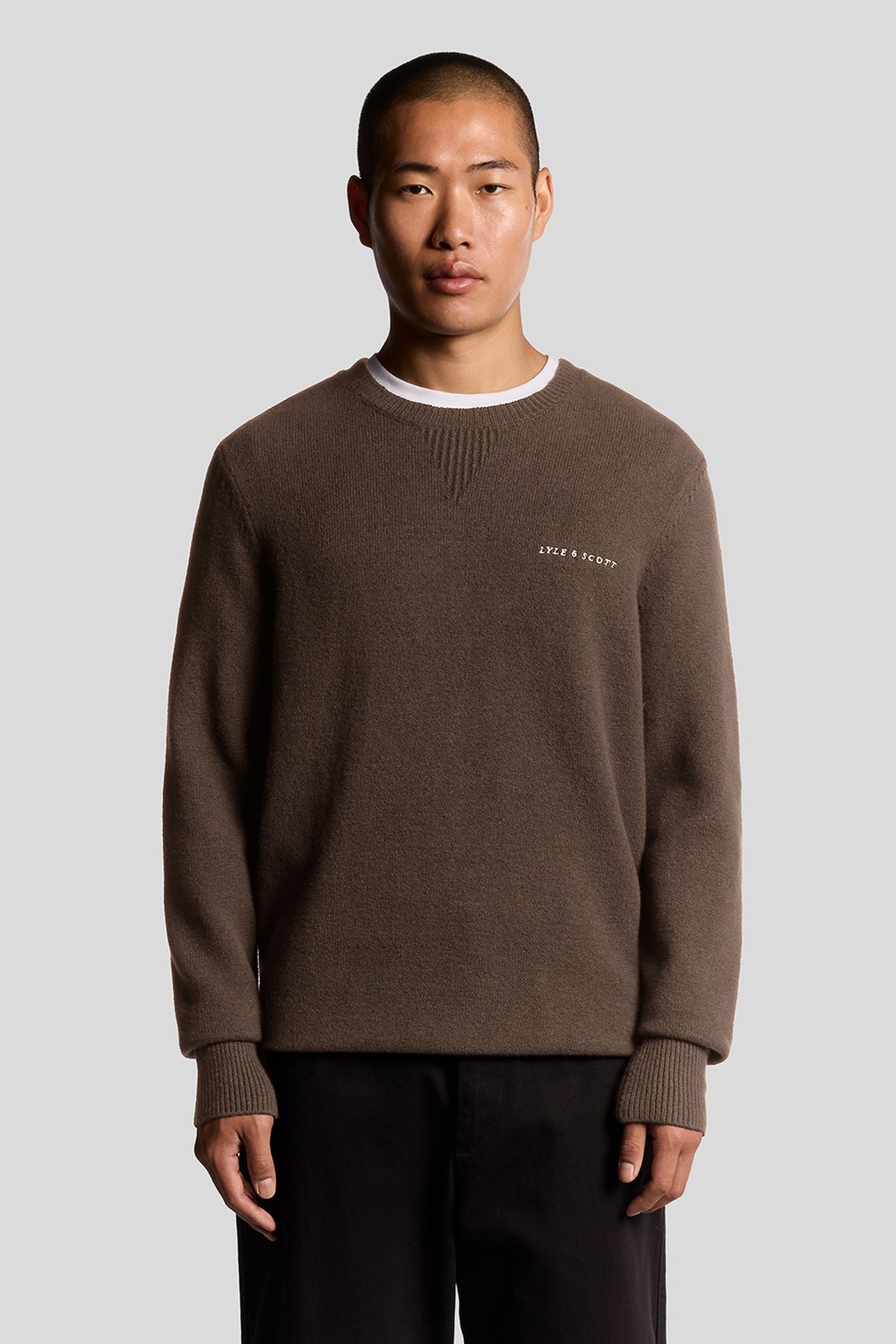 SCRIPT KNITTED CREW NECK DEEP SEPIA 2