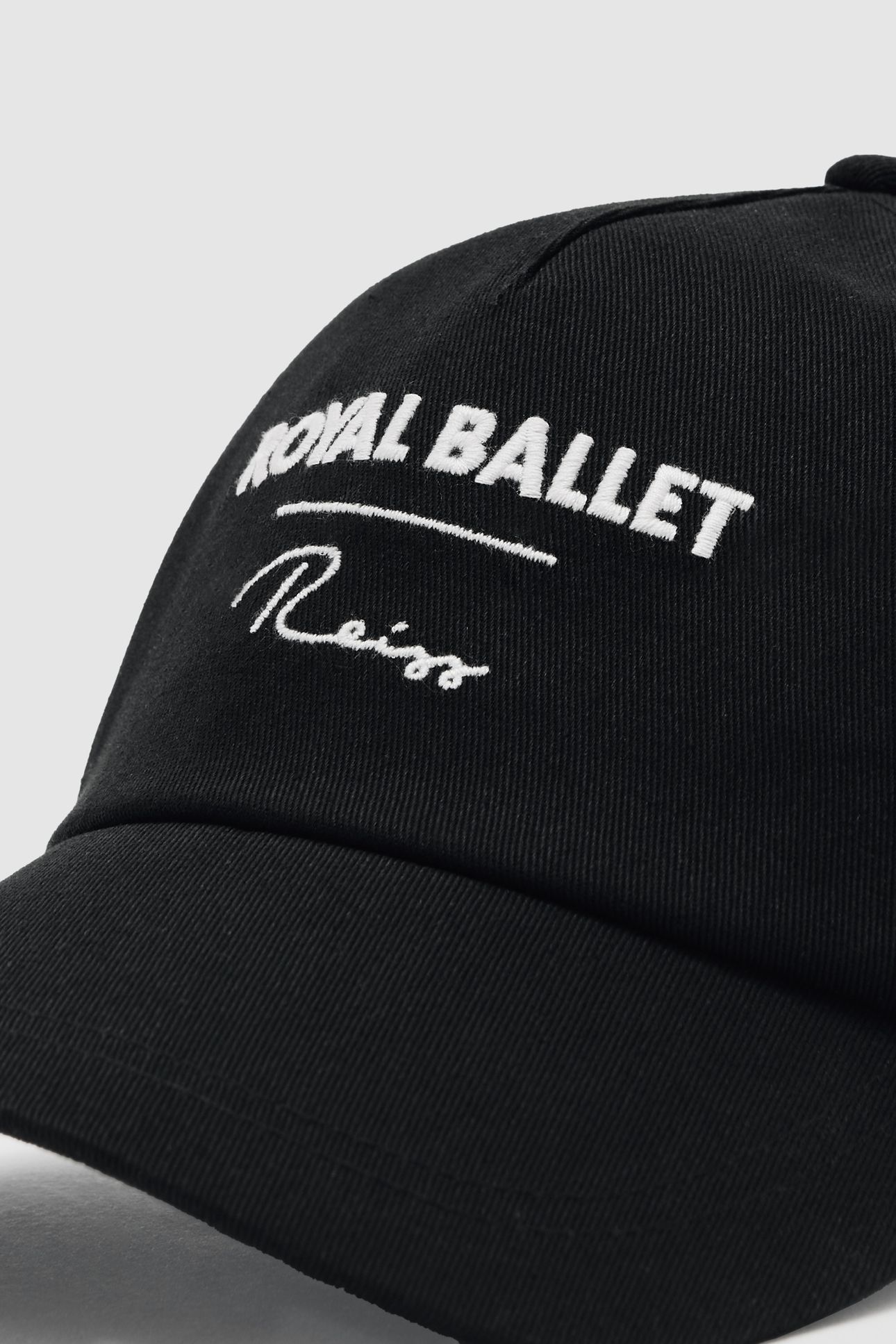 EMBROIDERED LOGO CAP BLACK 7