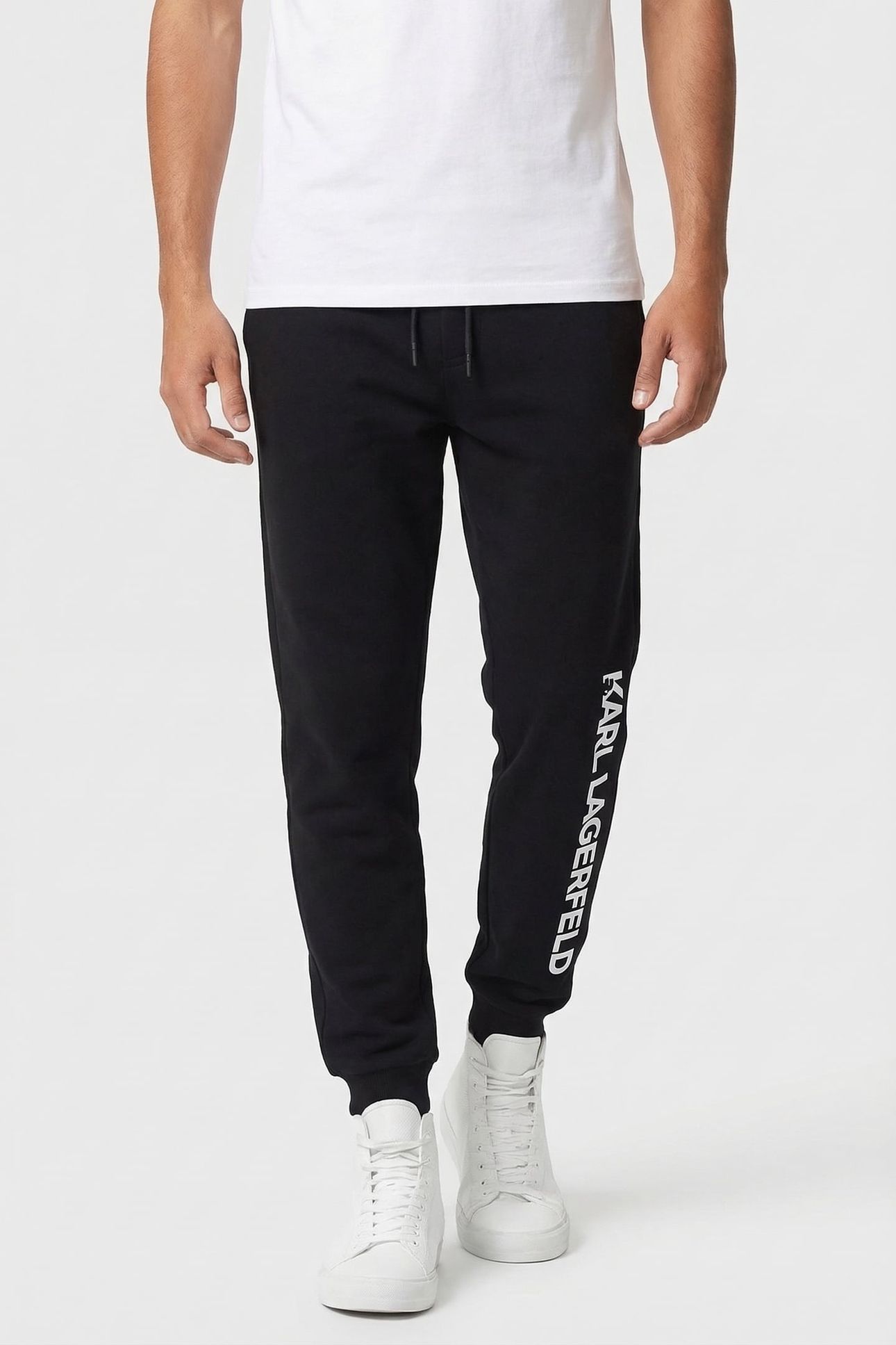 BLACK SWEAT PANTS 1