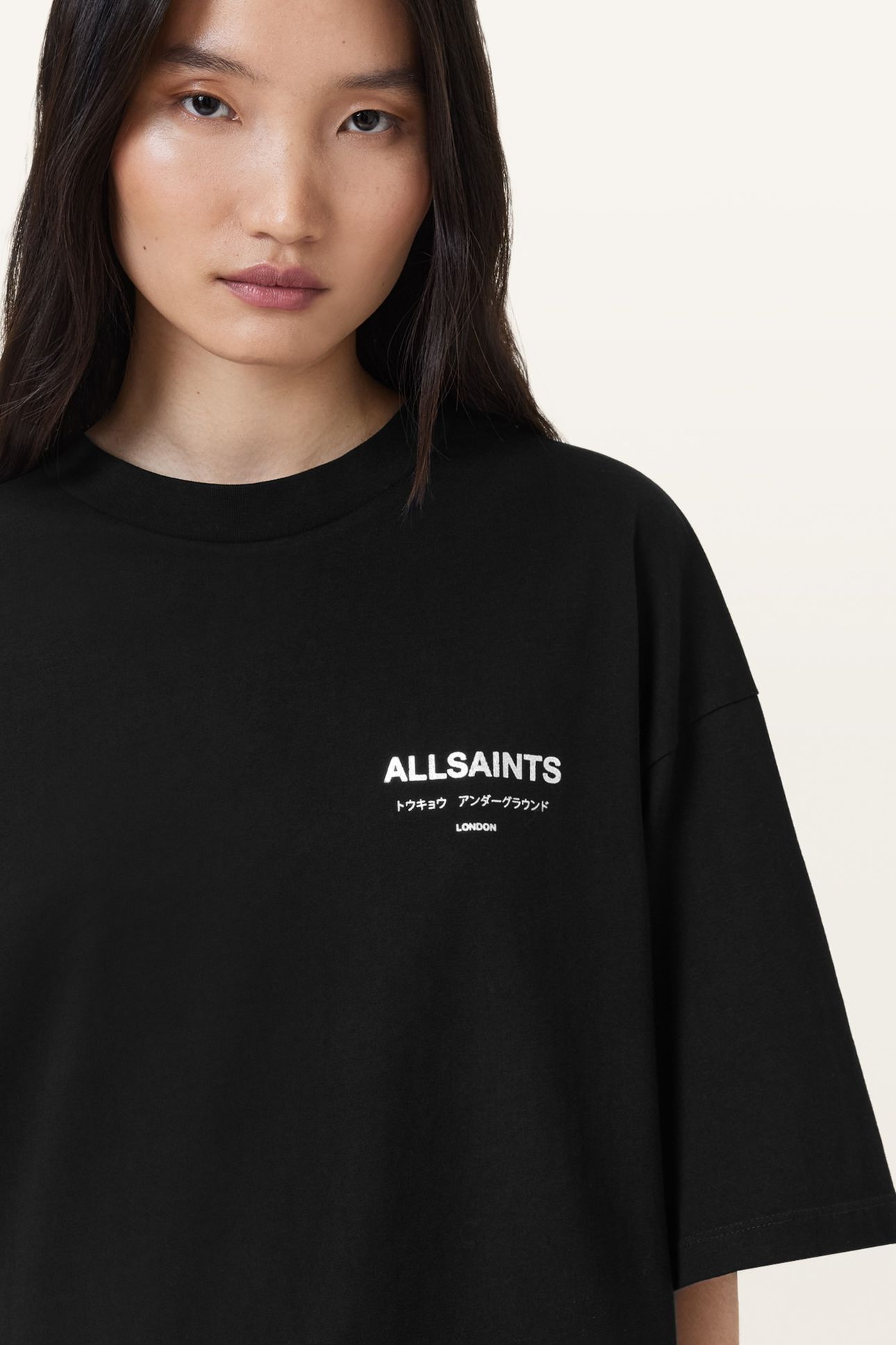 UNDER AMELIE TEE BLACK 5