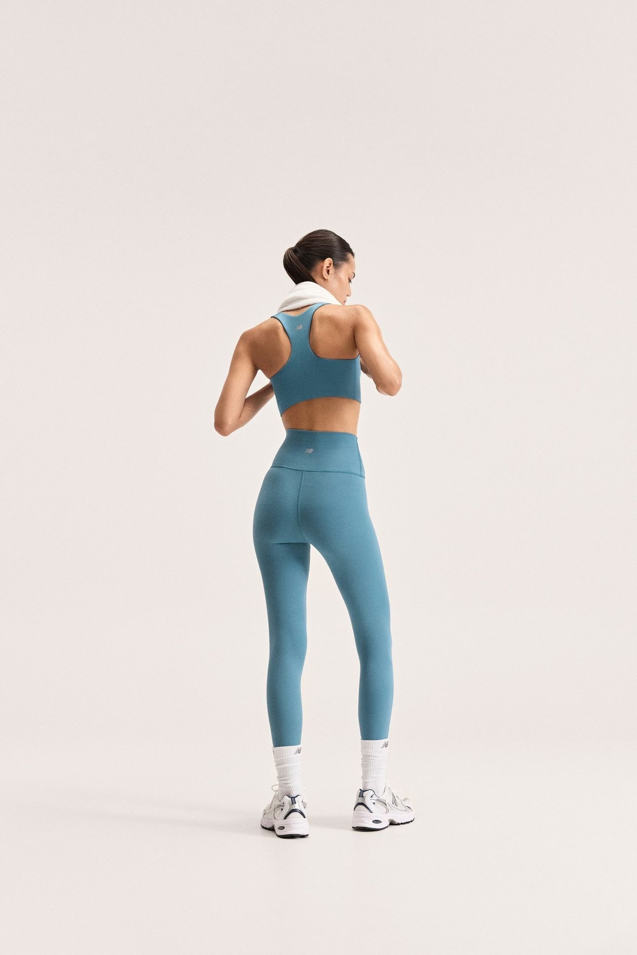 NB DEFINE HIGH RISE LEGGING 25 PUMPERNICKEL 2