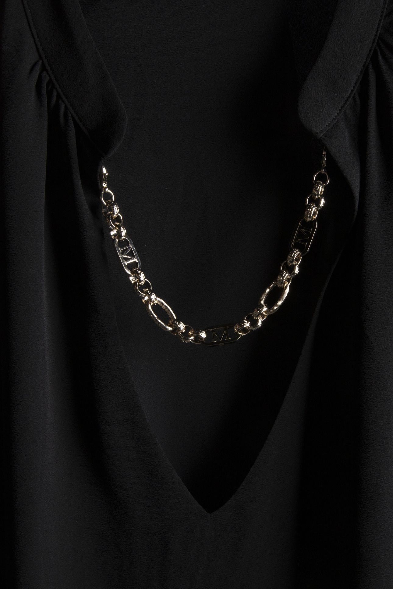 MARCIANO BY GUESS GRETA LS TOP W/ CHAIN JET BLACK 4