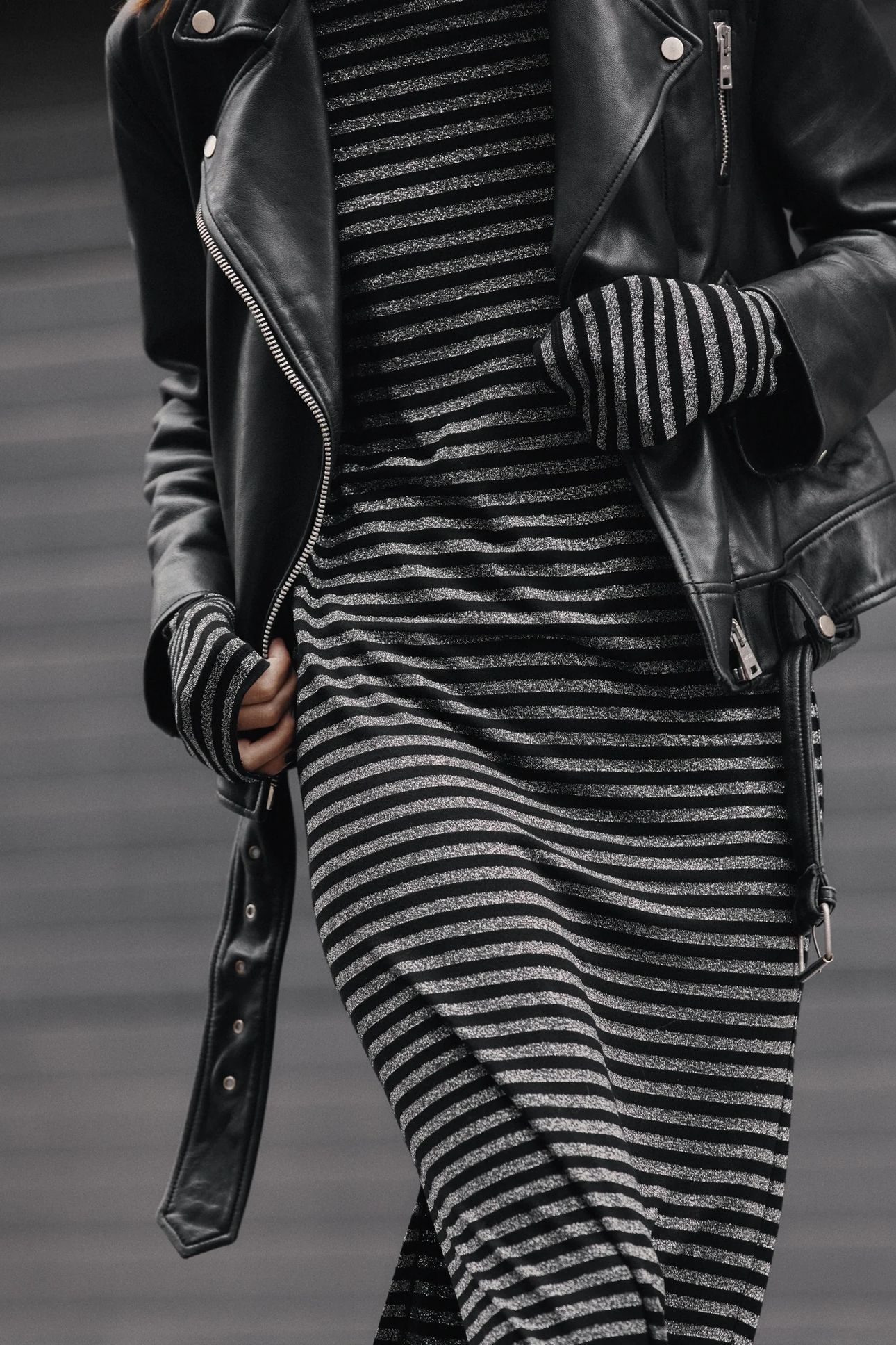THE STRIPED SPARKLY LONGSLEEVE DRESS 2