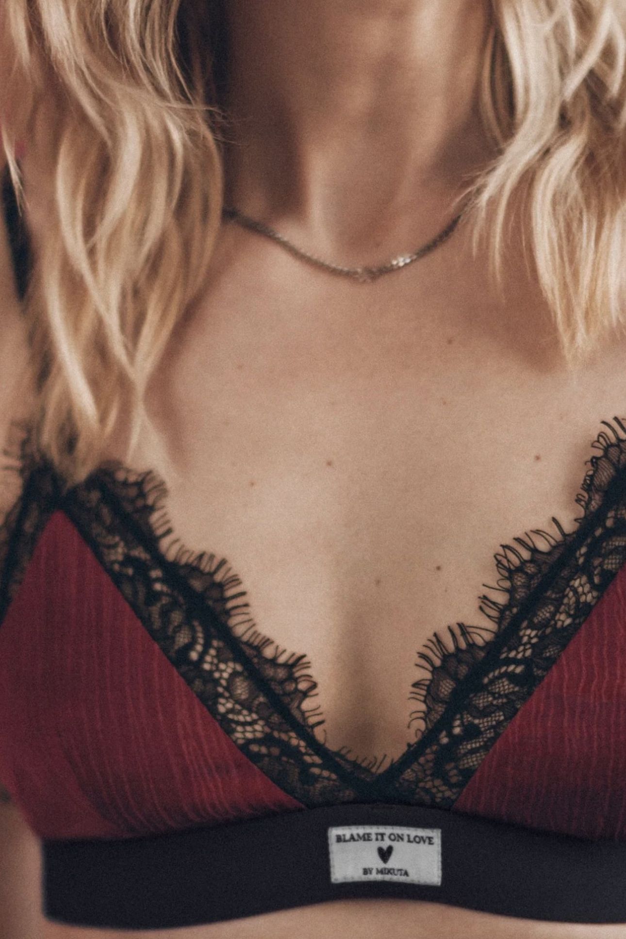 THE RED CRINKLE BRALETTE RED 3