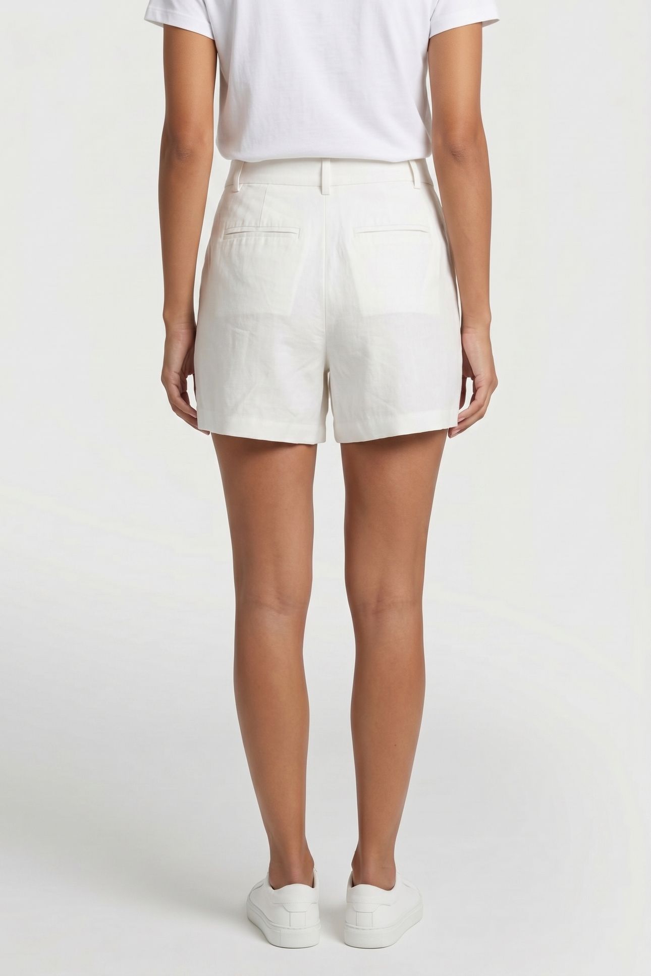 ALEXA SHORTS WHITE 2