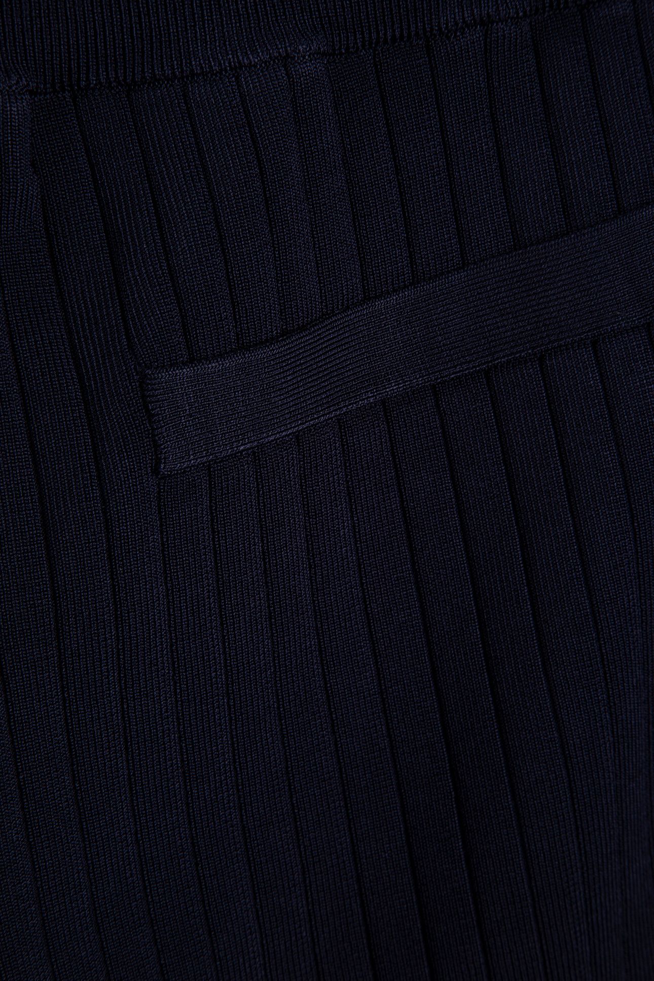KNITTED SHORT NAVY 4