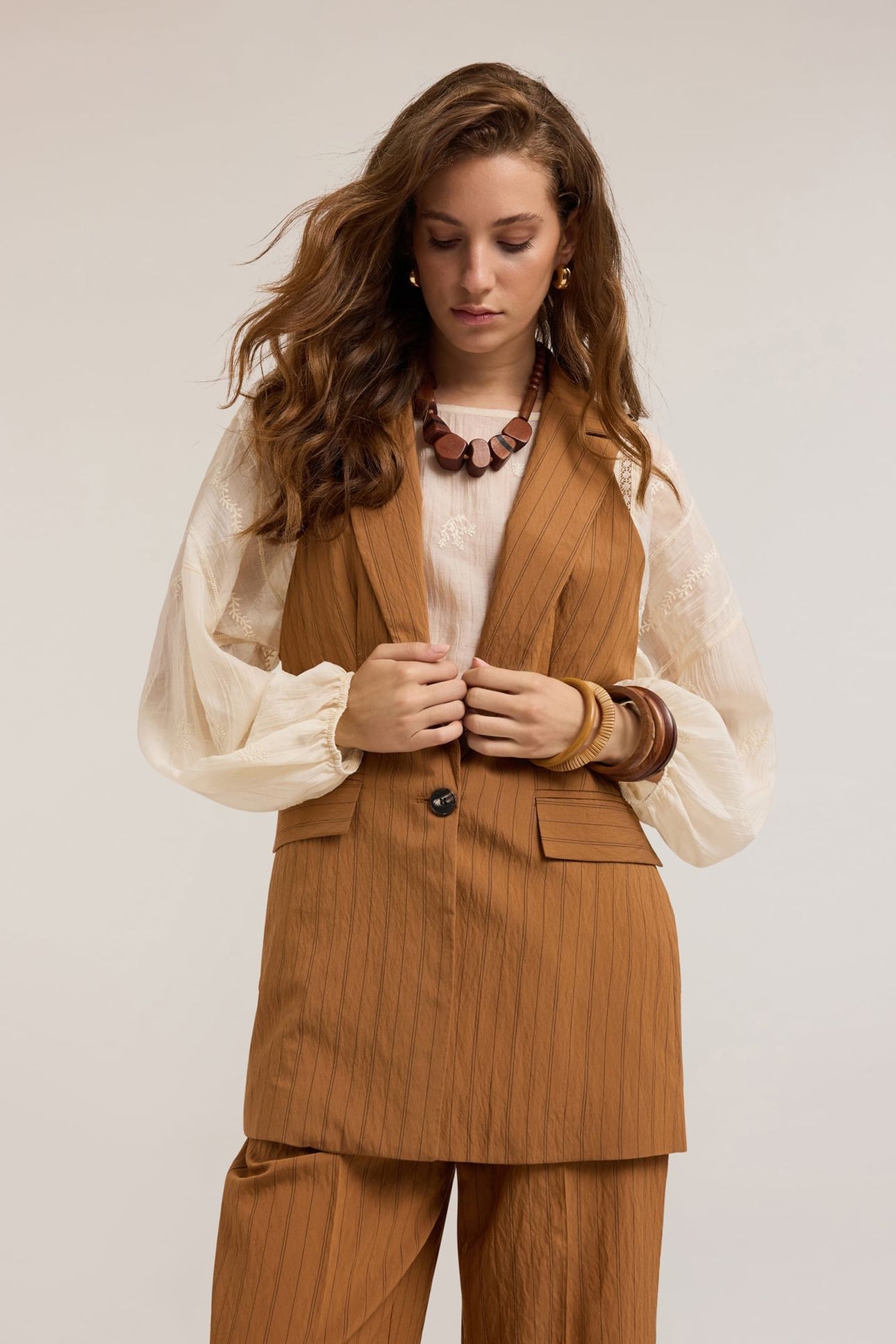 SINGLE-BREASTED STRIPED MODAL BLEND WAISTCOAT BROWN 1