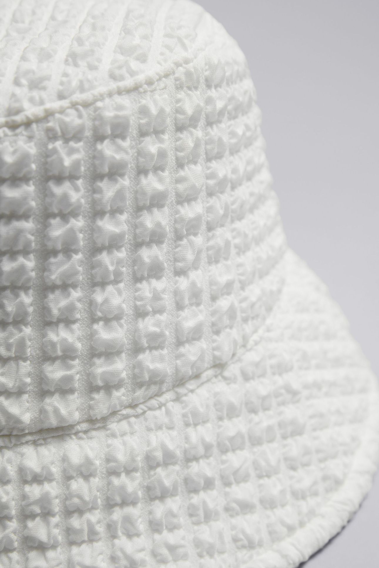 CHILLI BUCKET HAT BEIGE 2