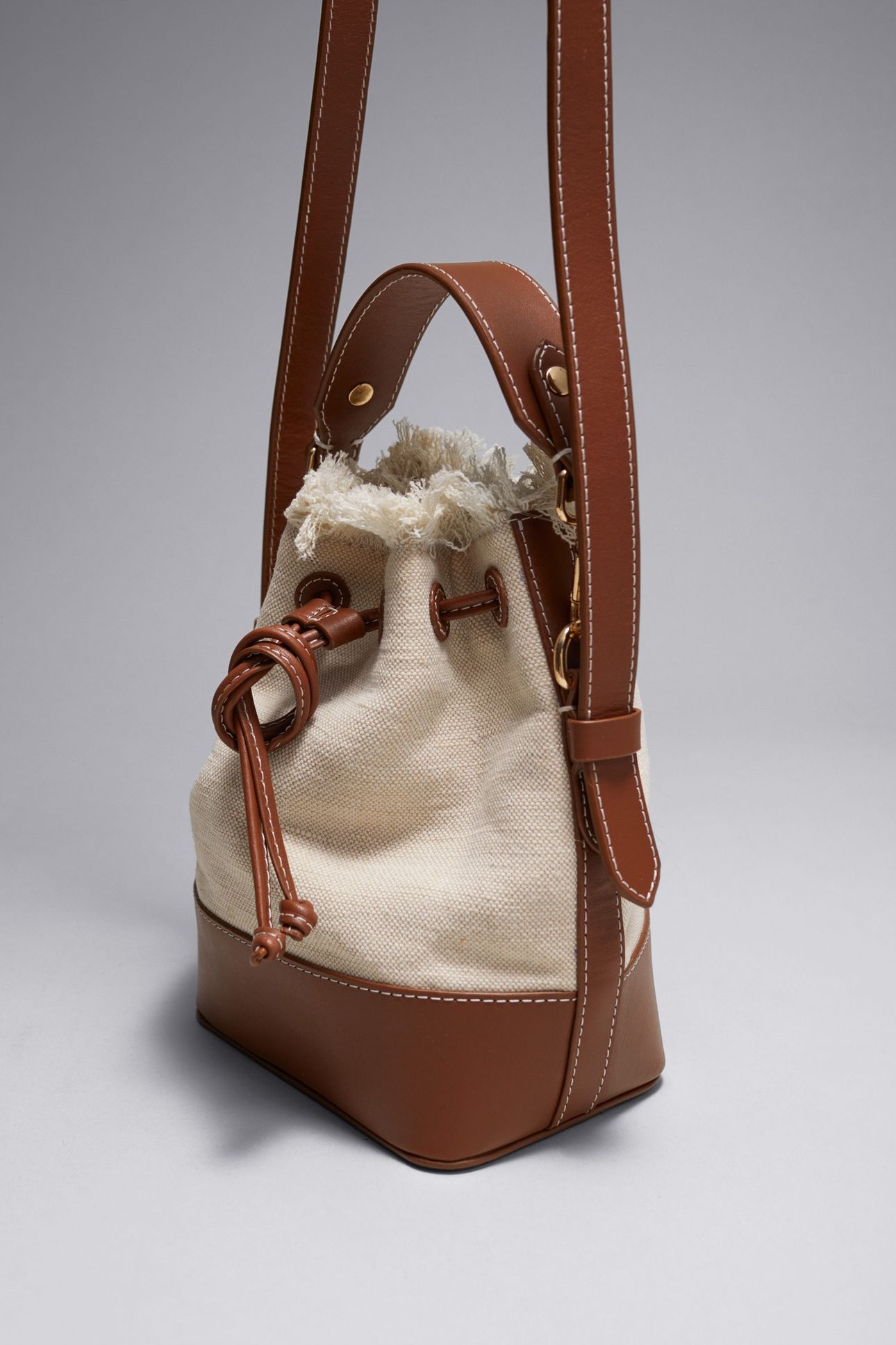 MINI AIMO BUCKET CANVAS BEIGE 3